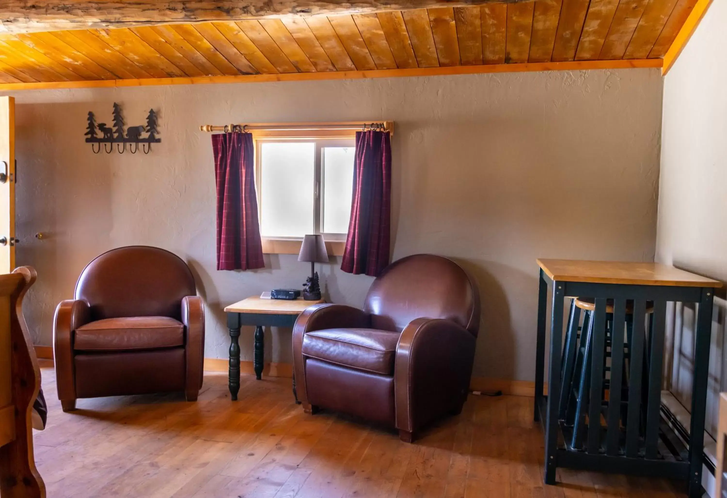 Seating Area in Half Moon Lake Lodge
