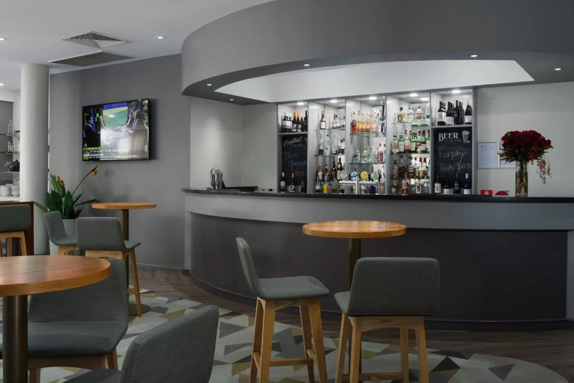 Lounge or bar, Lounge/Bar in Rydges Bankstown