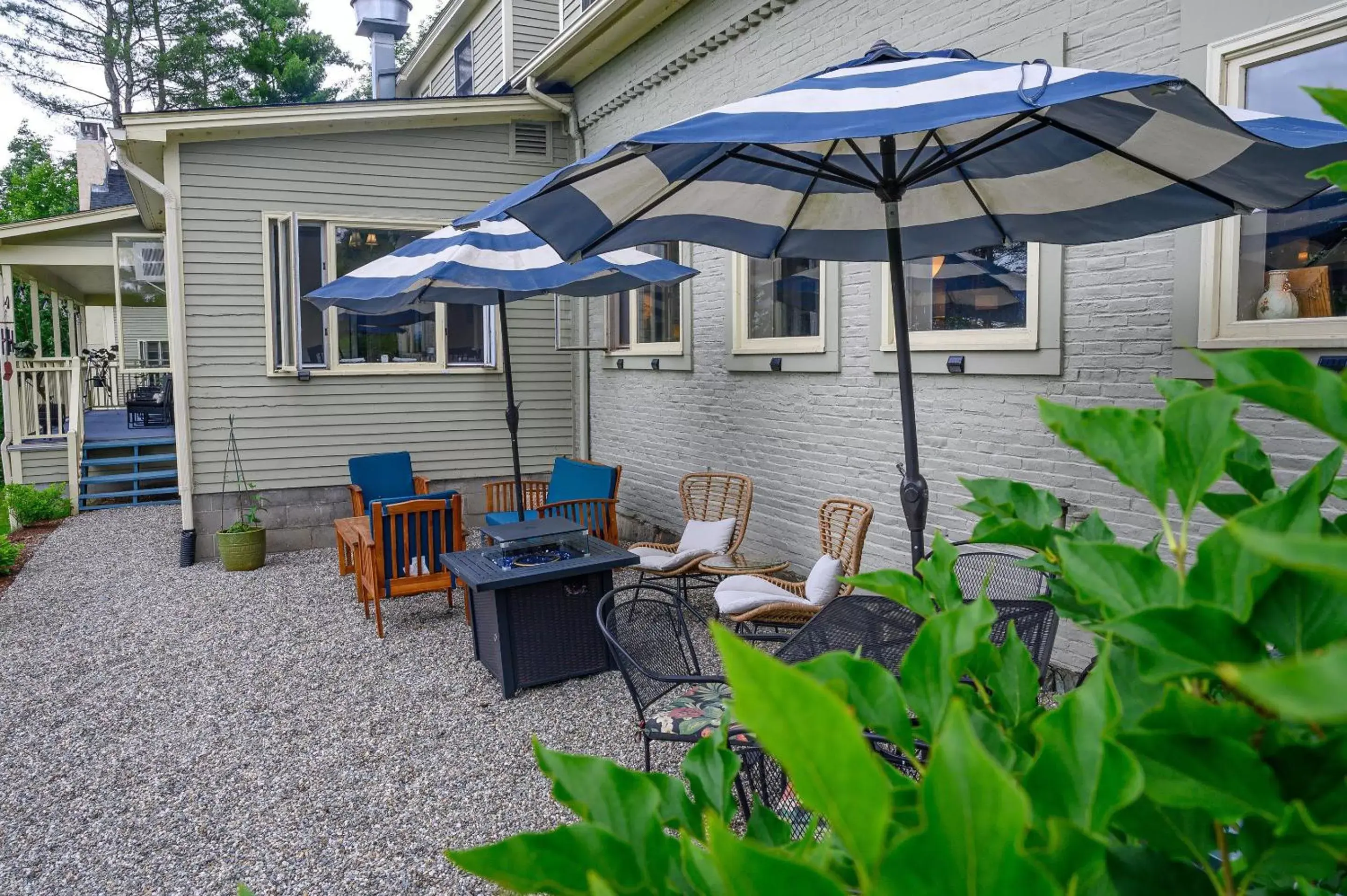 Patio in Brass Lantern Inn