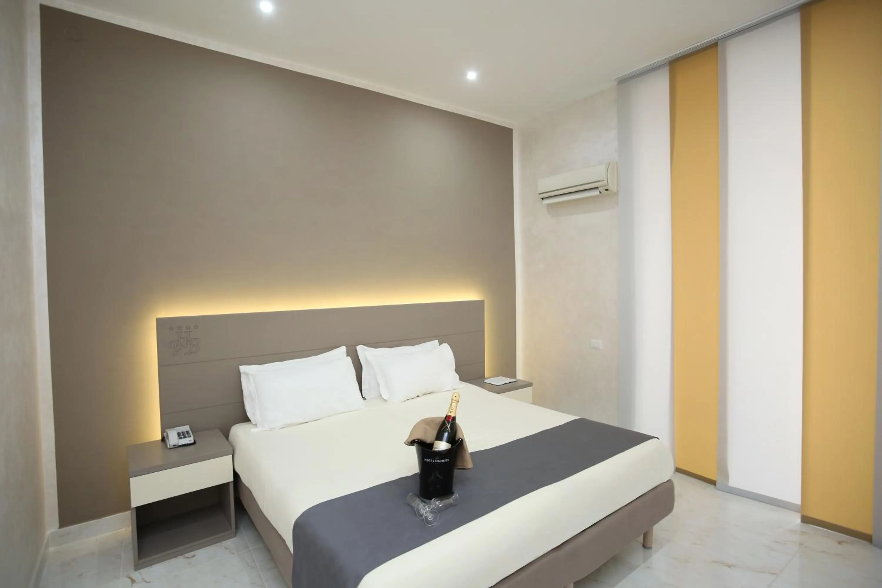 Bed in Hotel Vergilius Billia