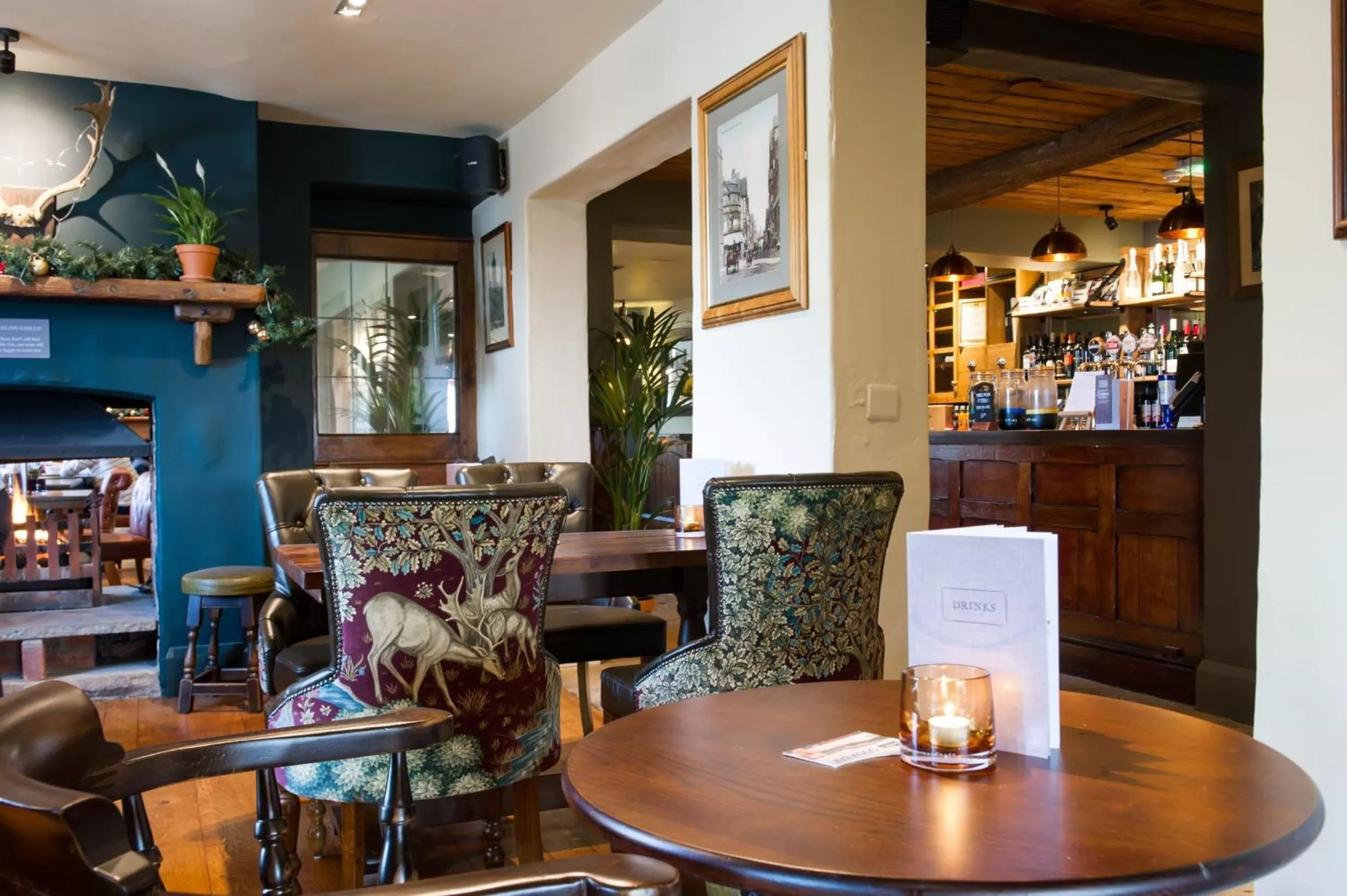 Food and drinks, Restaurant/Places to Eat in The Cheshire Cat by Innkeeper's Collection