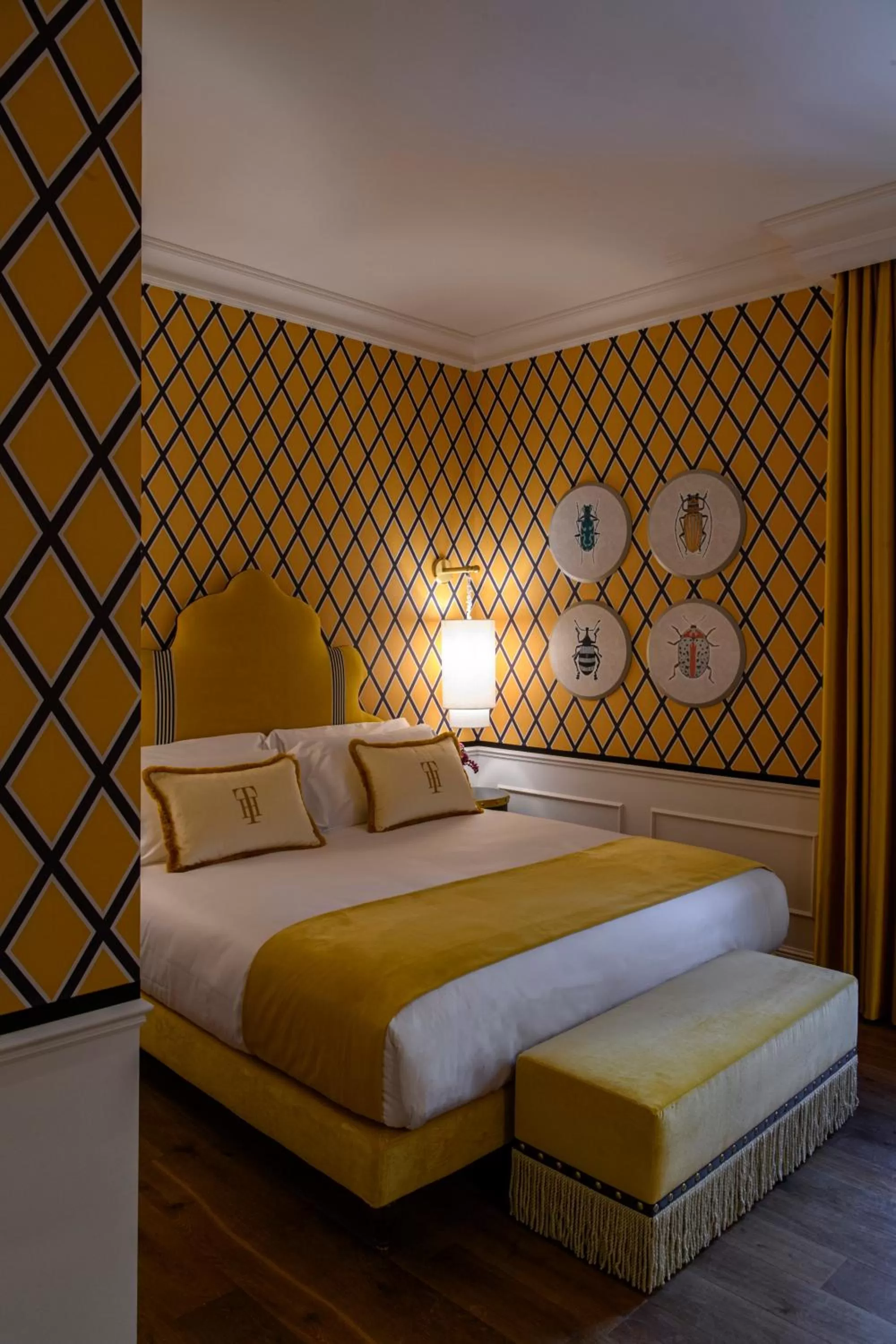 Photo of the whole room, Bed in IL Tornabuoni The Unbound Collection by Hyatt