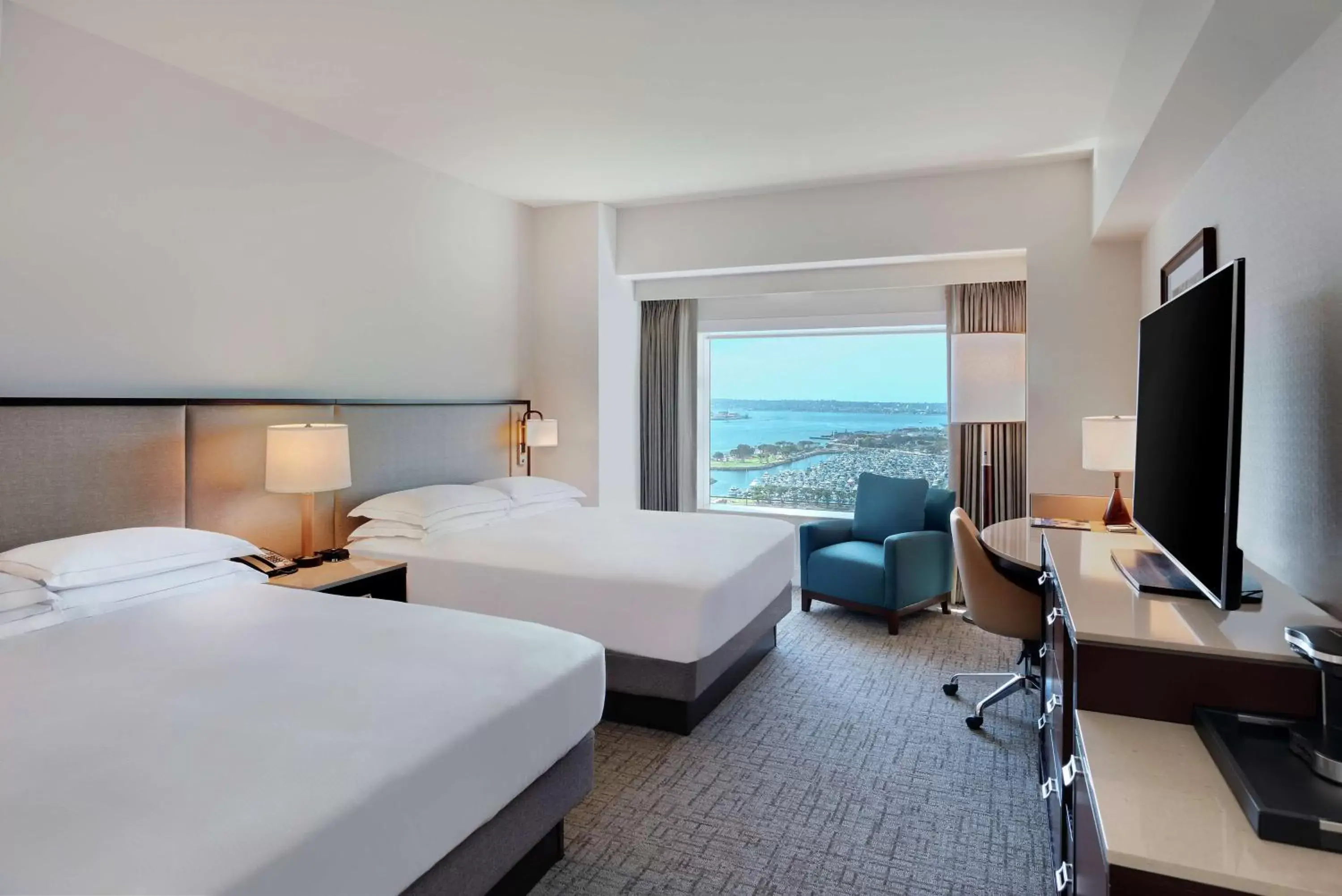 Bed in Hilton San Diego Bayfront