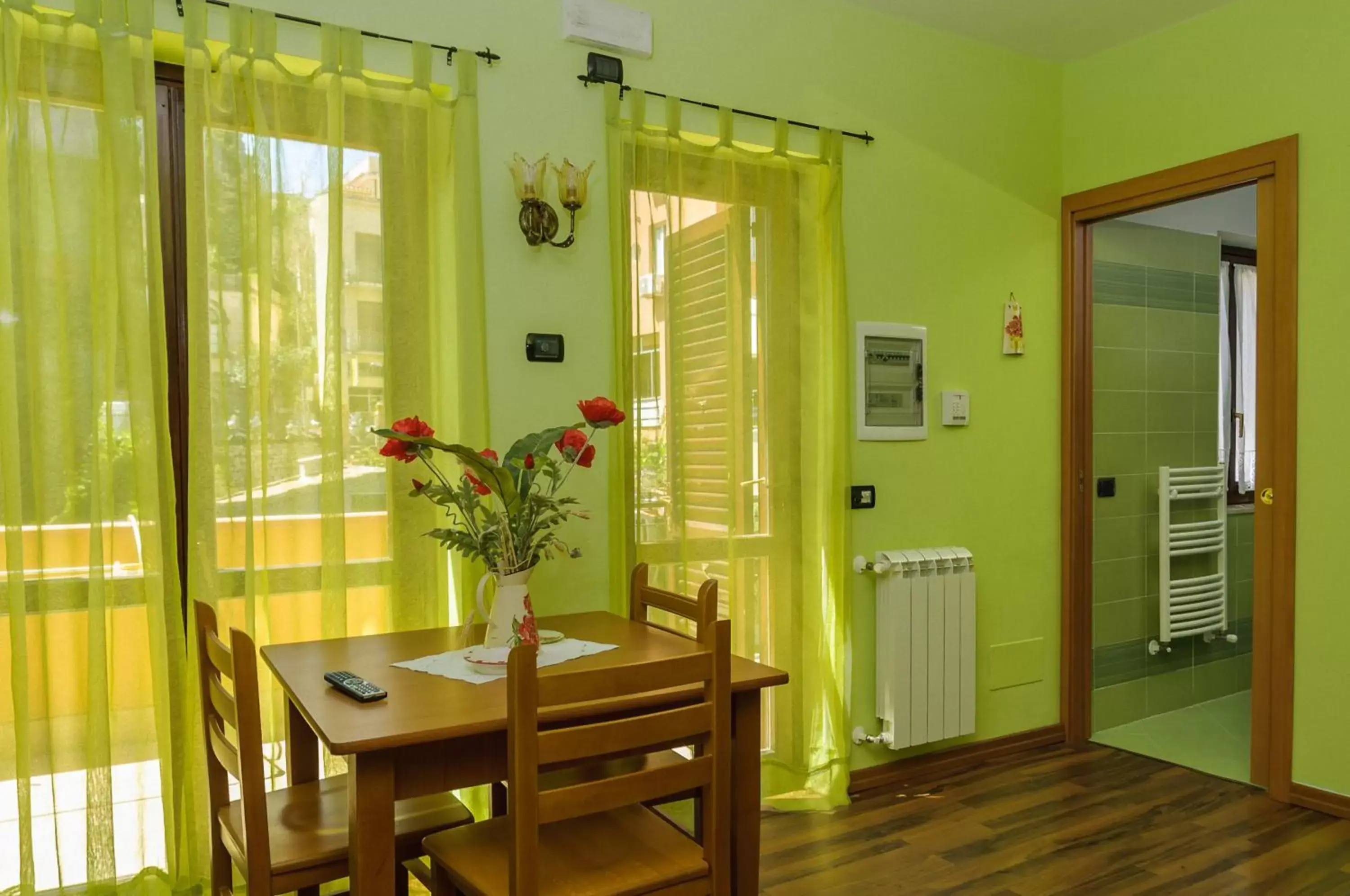 Living room, Dining Area in Residence Villa Il Glicine