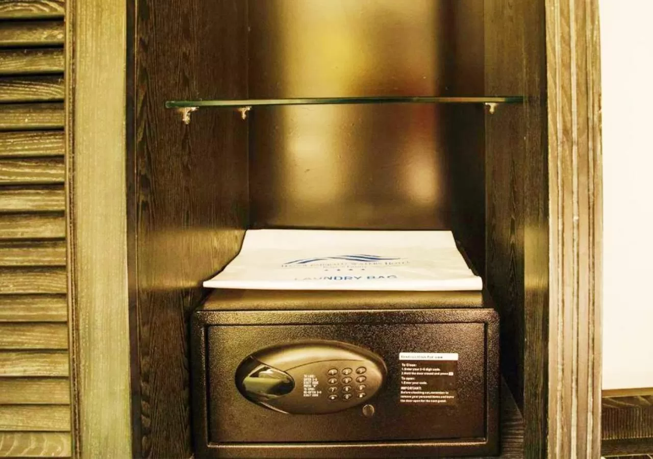 safe in Hanoi Emerald Waters Hotel Valley