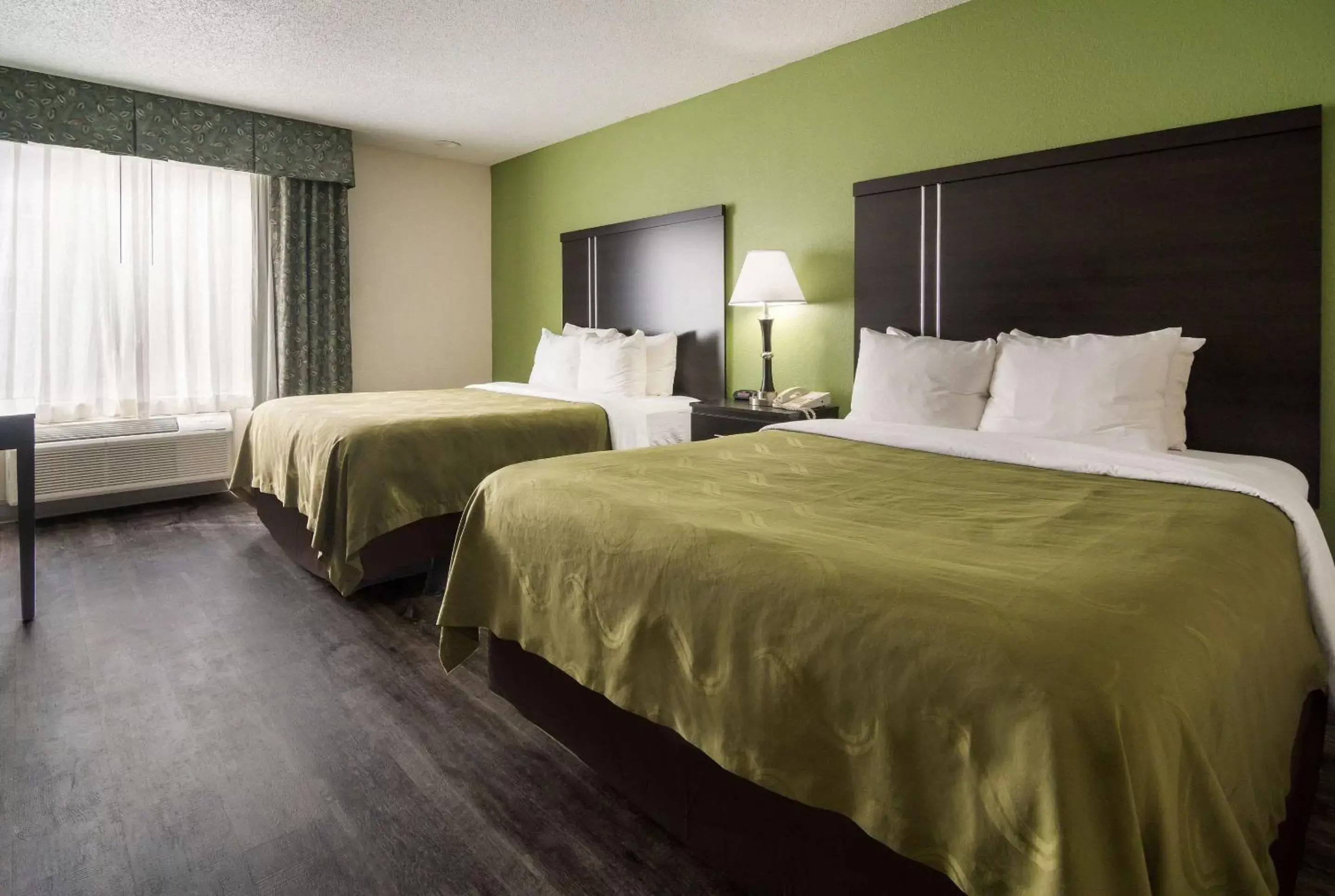 Bedroom, Bed in Quality Inn & Suites Granbury