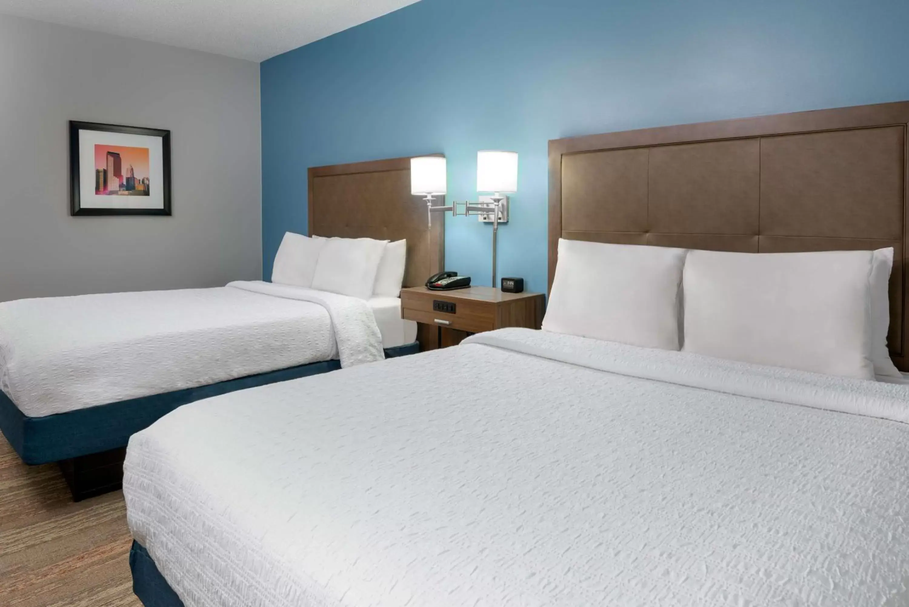 Bed in Hampton Inn Charlotte Uptown