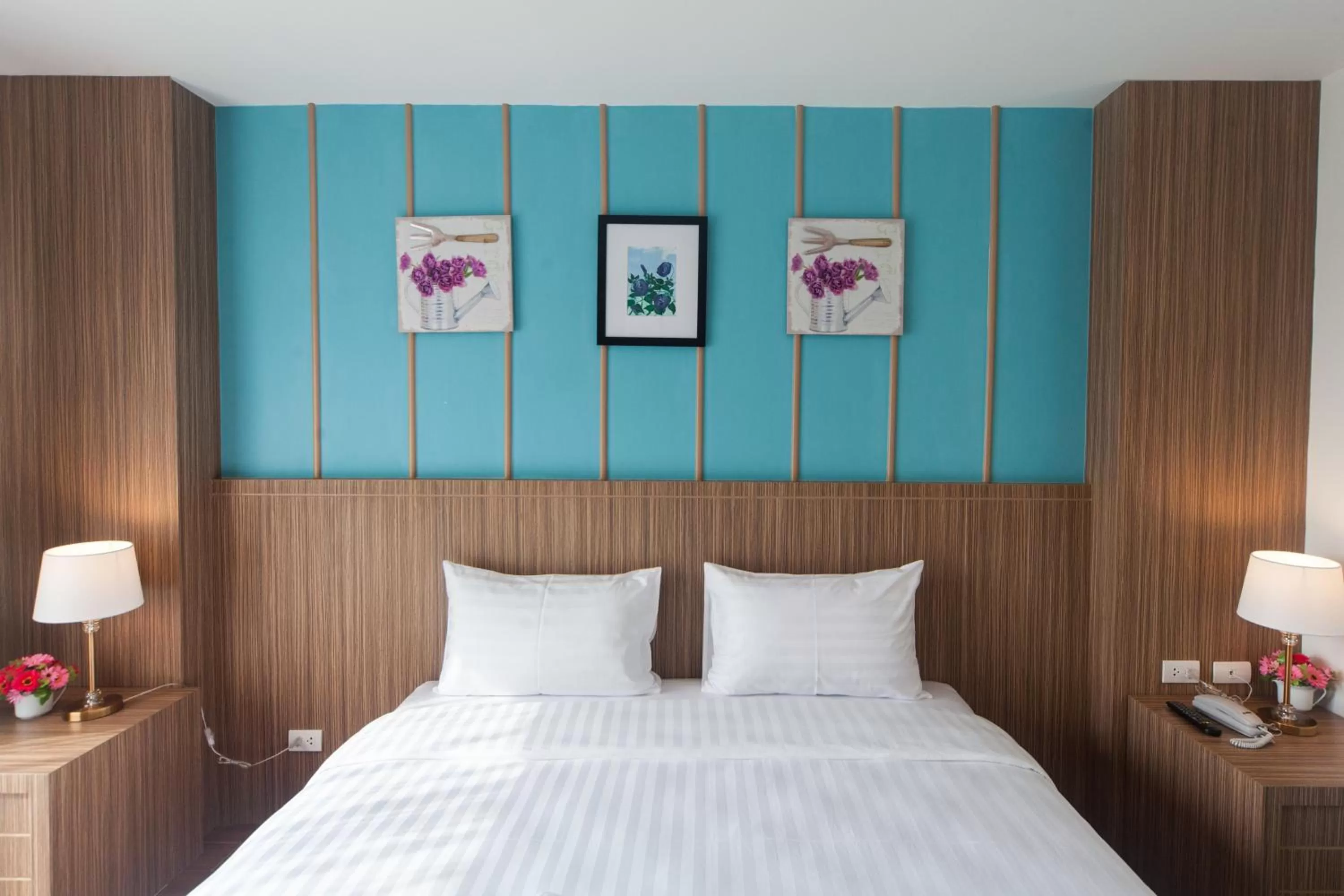 Bedroom, Bed in Anchan Laguna Hotel โรงแรมอัญชันลากูน่า