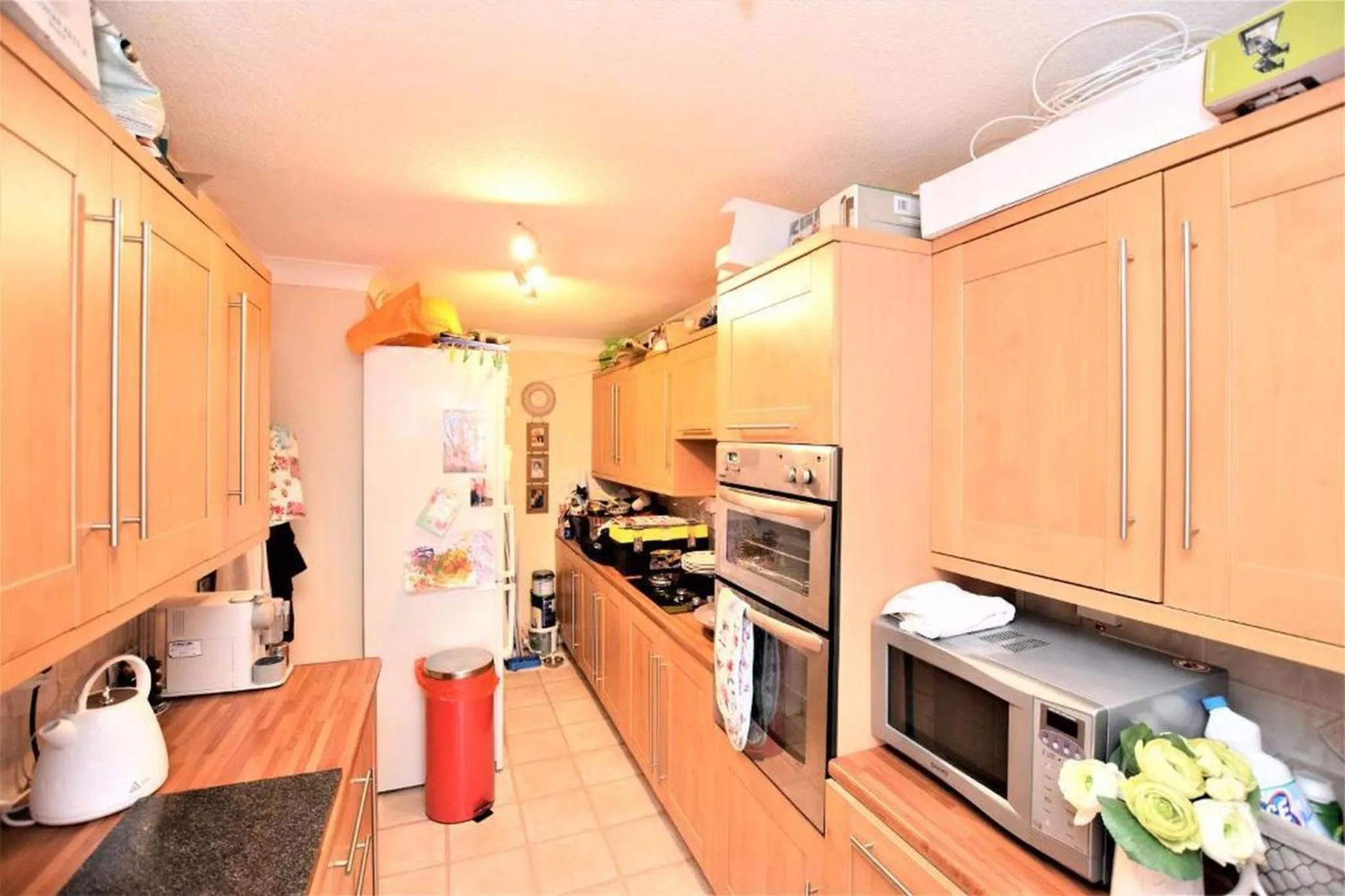 Kitchen or kitchenette in Bridle Lodge Apartments