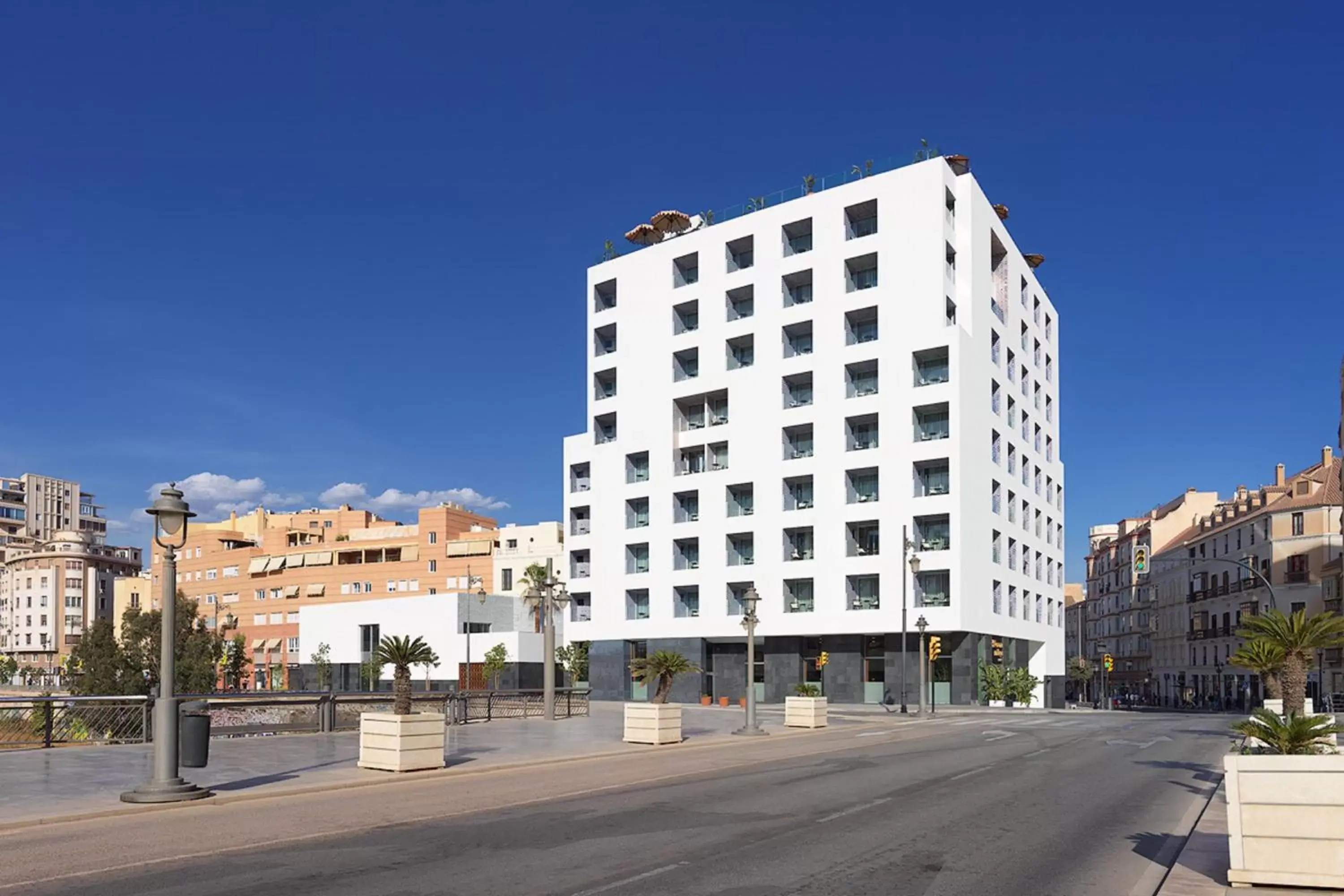 Facade/entrance in H10 Croma Málaga