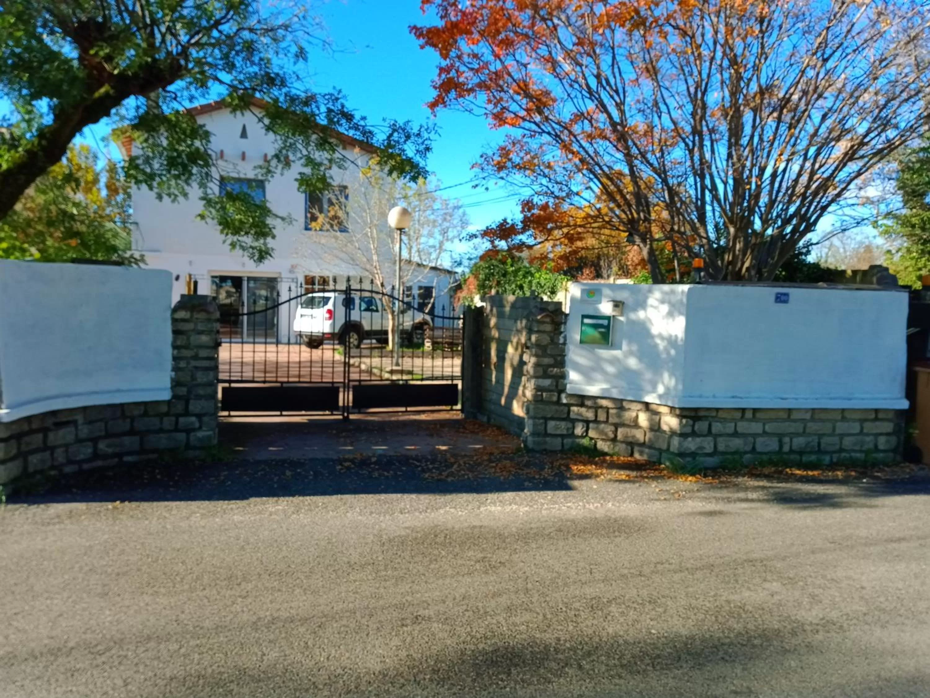 Property Building in studio chez l'habitant