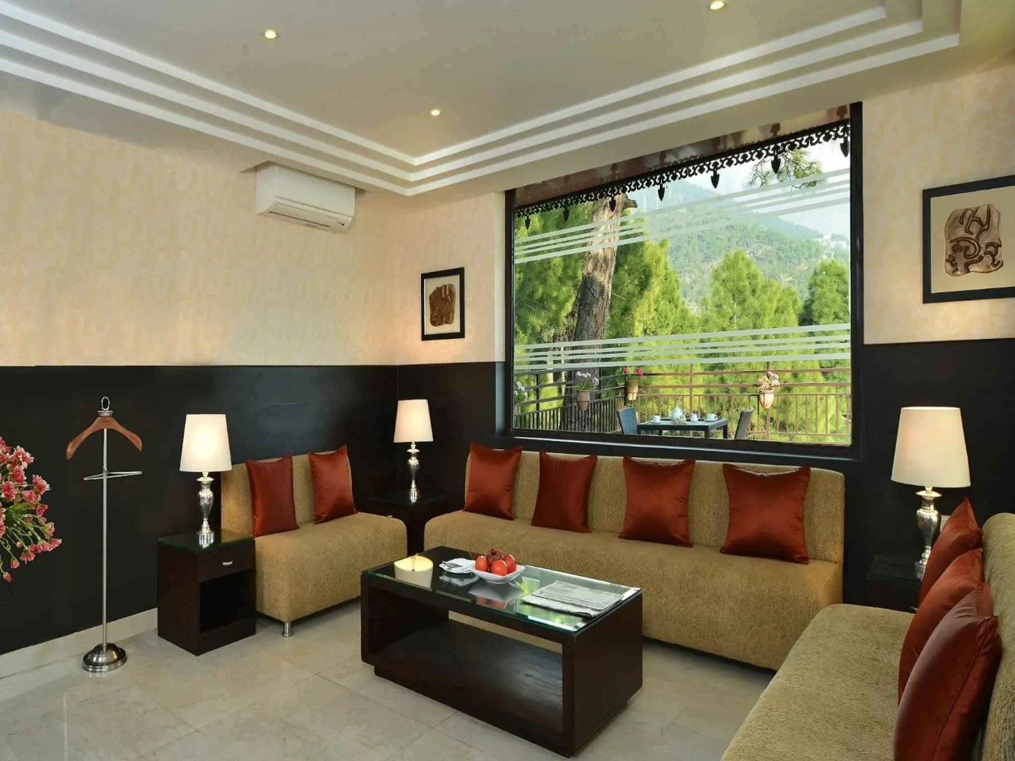 Seating area in Fortune Park Moksha, Mcleod Ganj - Member ITC's Hotel Group