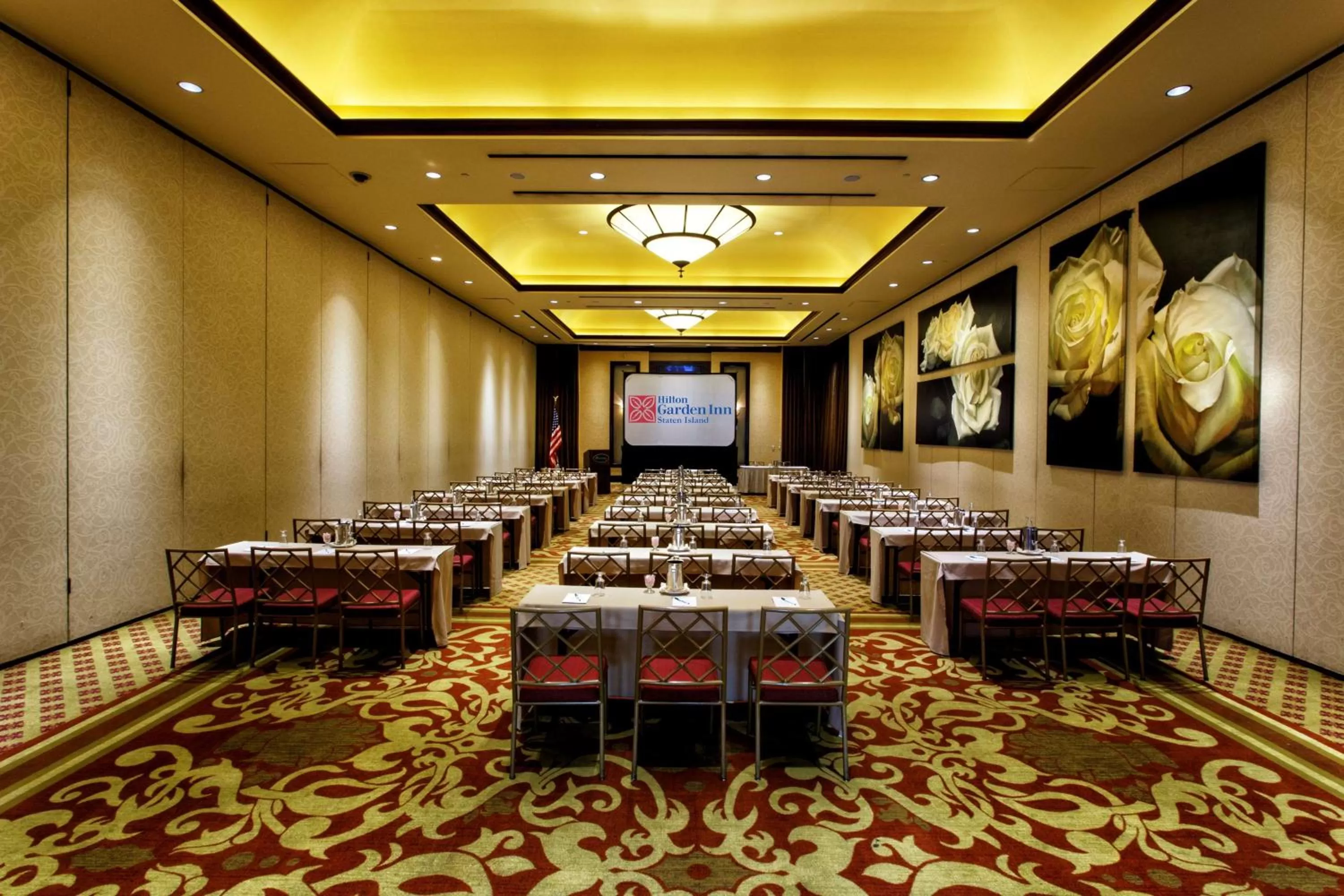 Meeting/conference room in Hilton Garden Inn New York/Staten Island