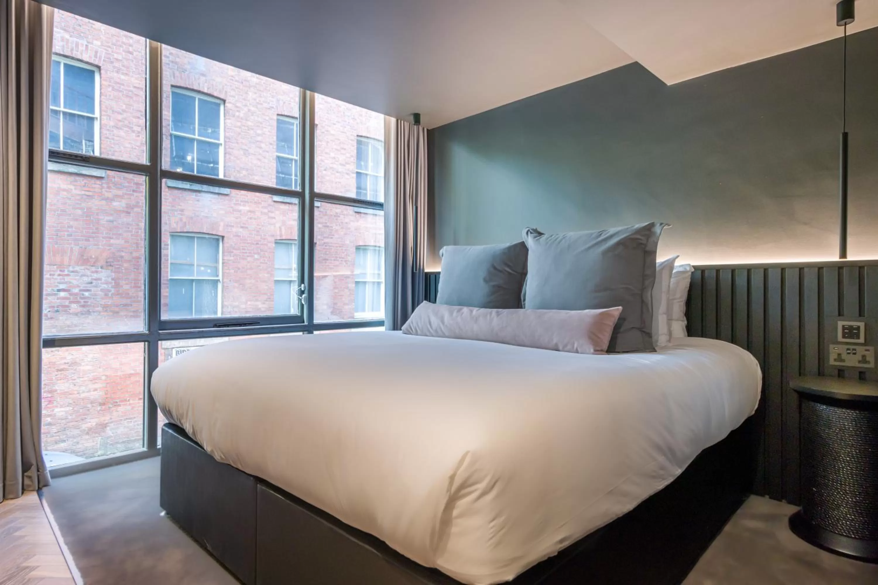 Bed in Velvet Hotel Manchester, WorldHotels Crafted