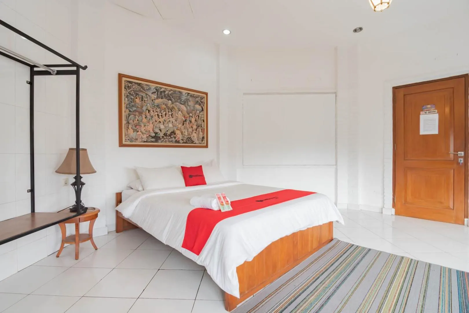 Bedroom in RedDoorz Plus near Dago Pakar