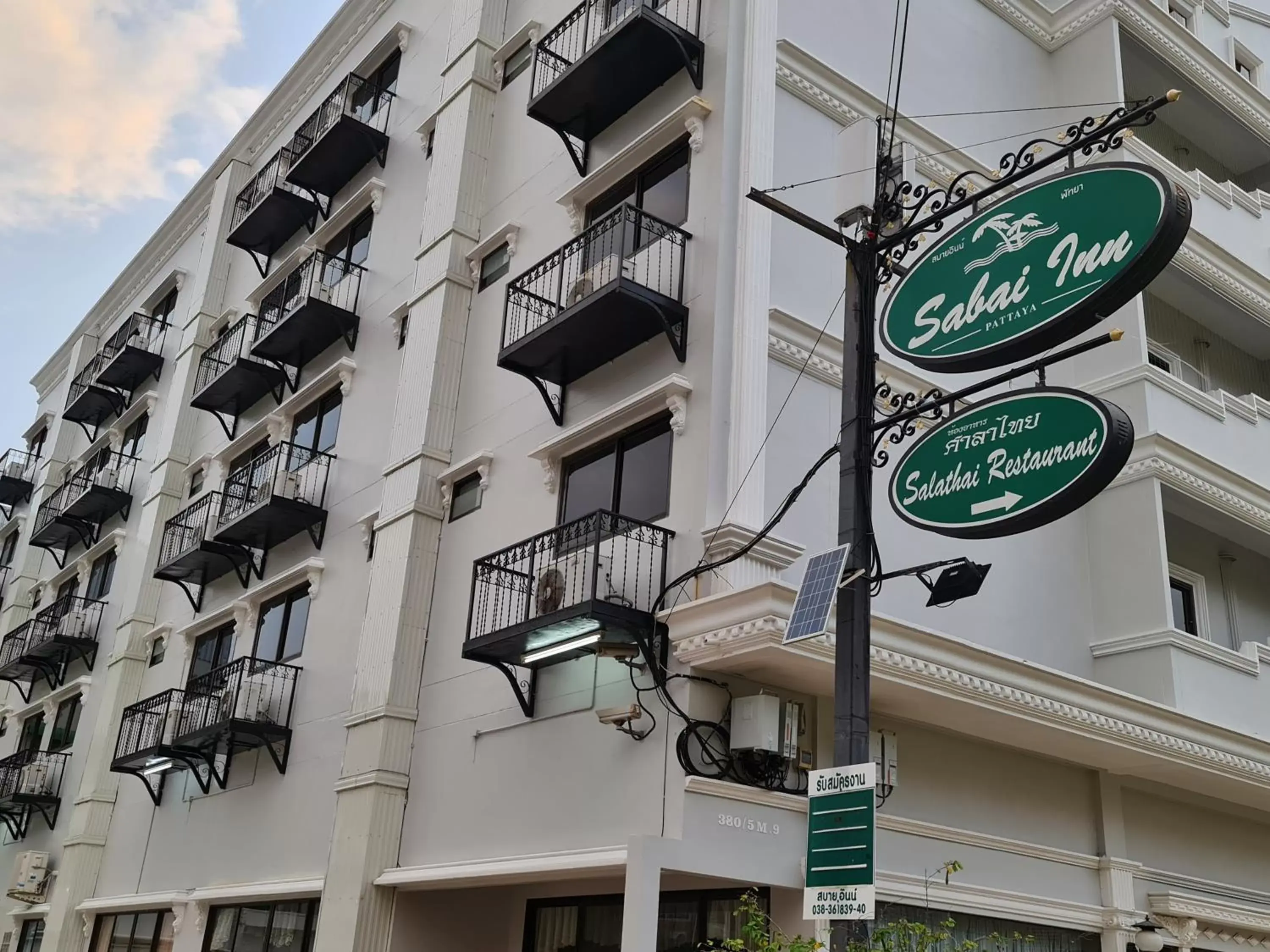 Property building in Sabai Inn Property building in Sabai Inn