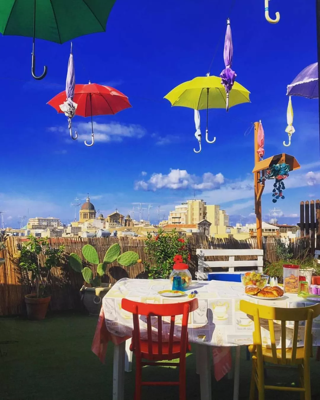 Patio, Restaurant/Places to Eat in Due Passi Dal Centro