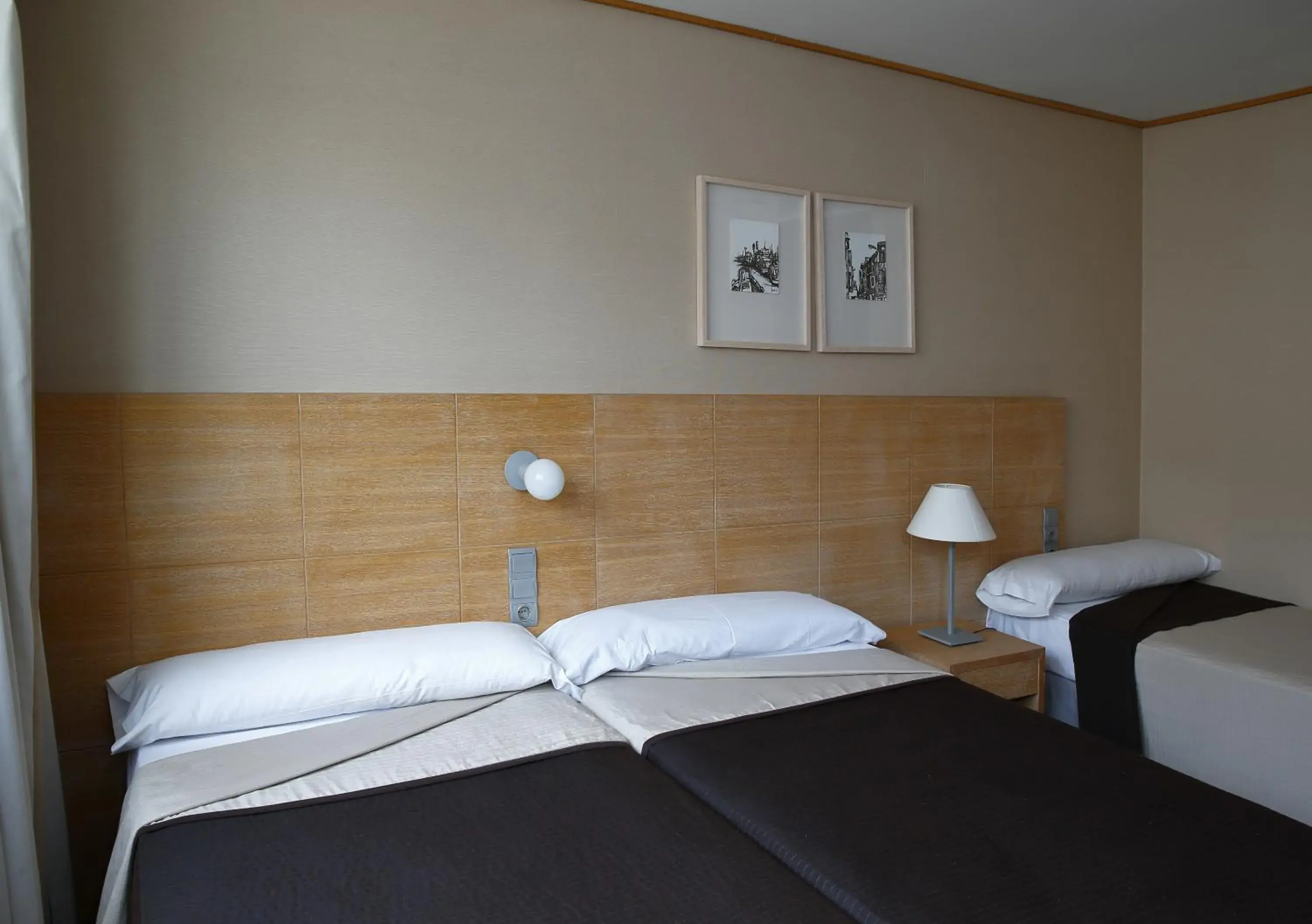 Photo of the whole room, Bed in Eurohotel Castellon