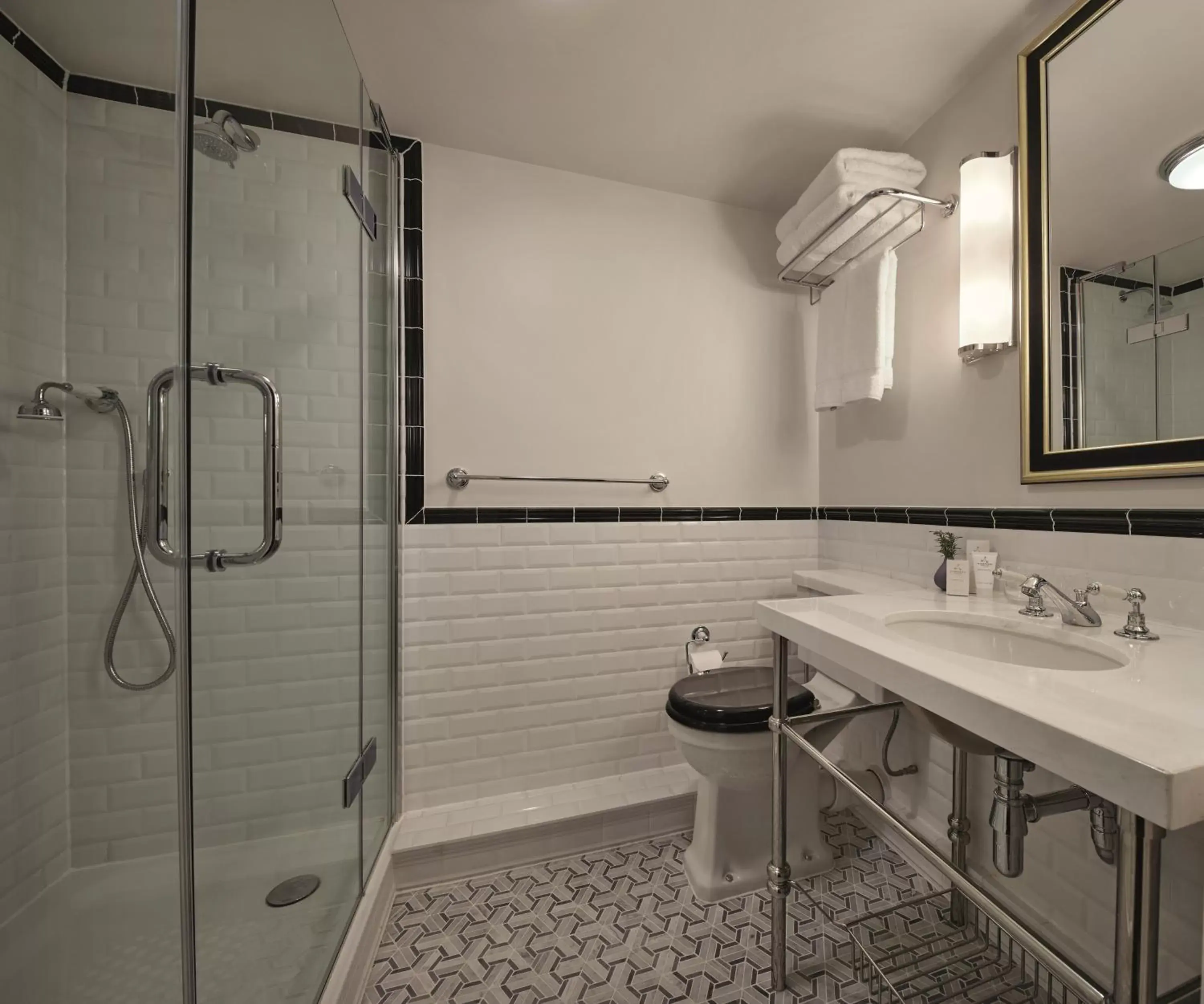 Shower, Bathroom in Monkey Island Estate - Small Luxury Hotels of the World