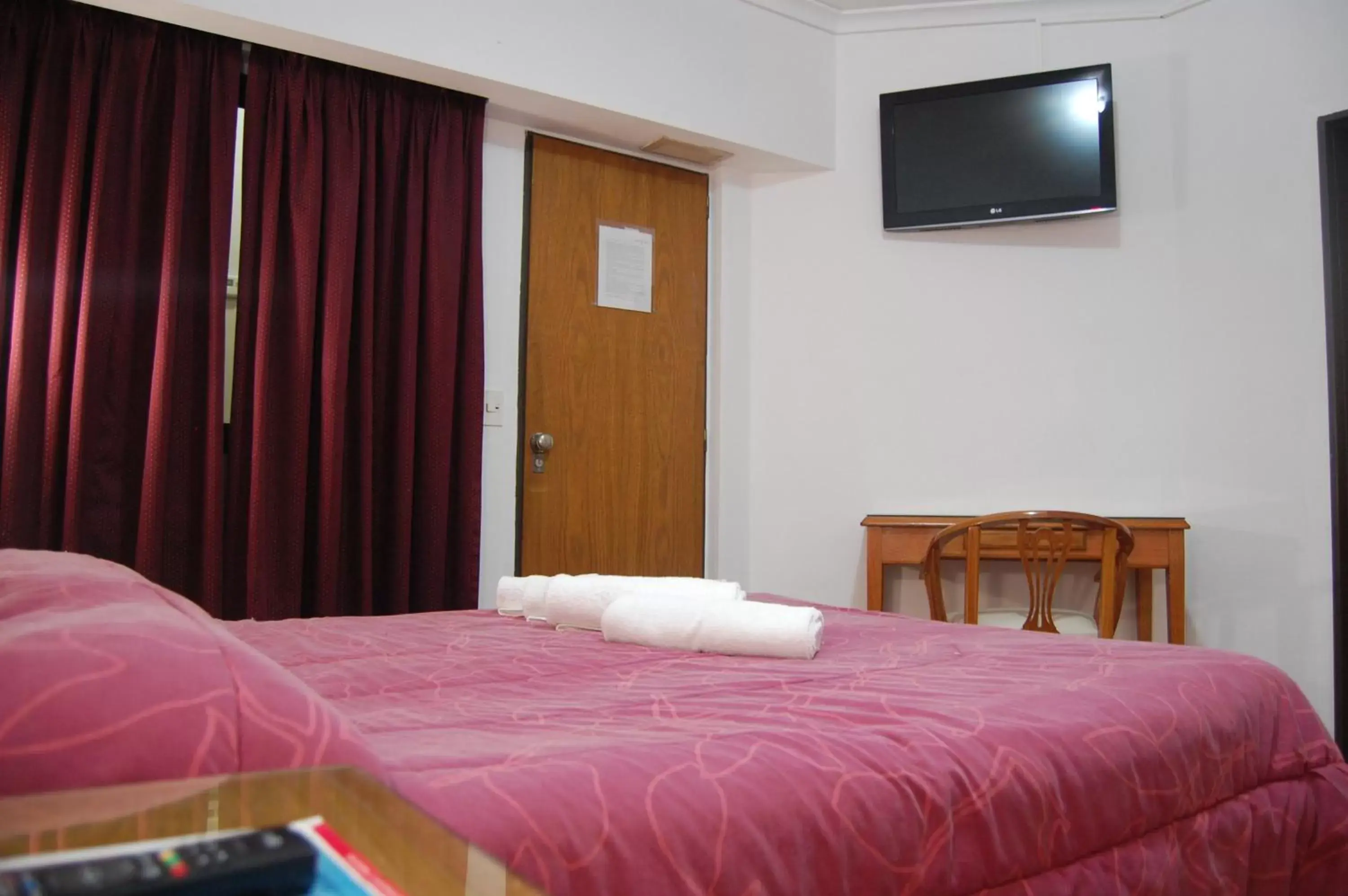 TV and multimedia, Bed in Gran Hotel Vedra