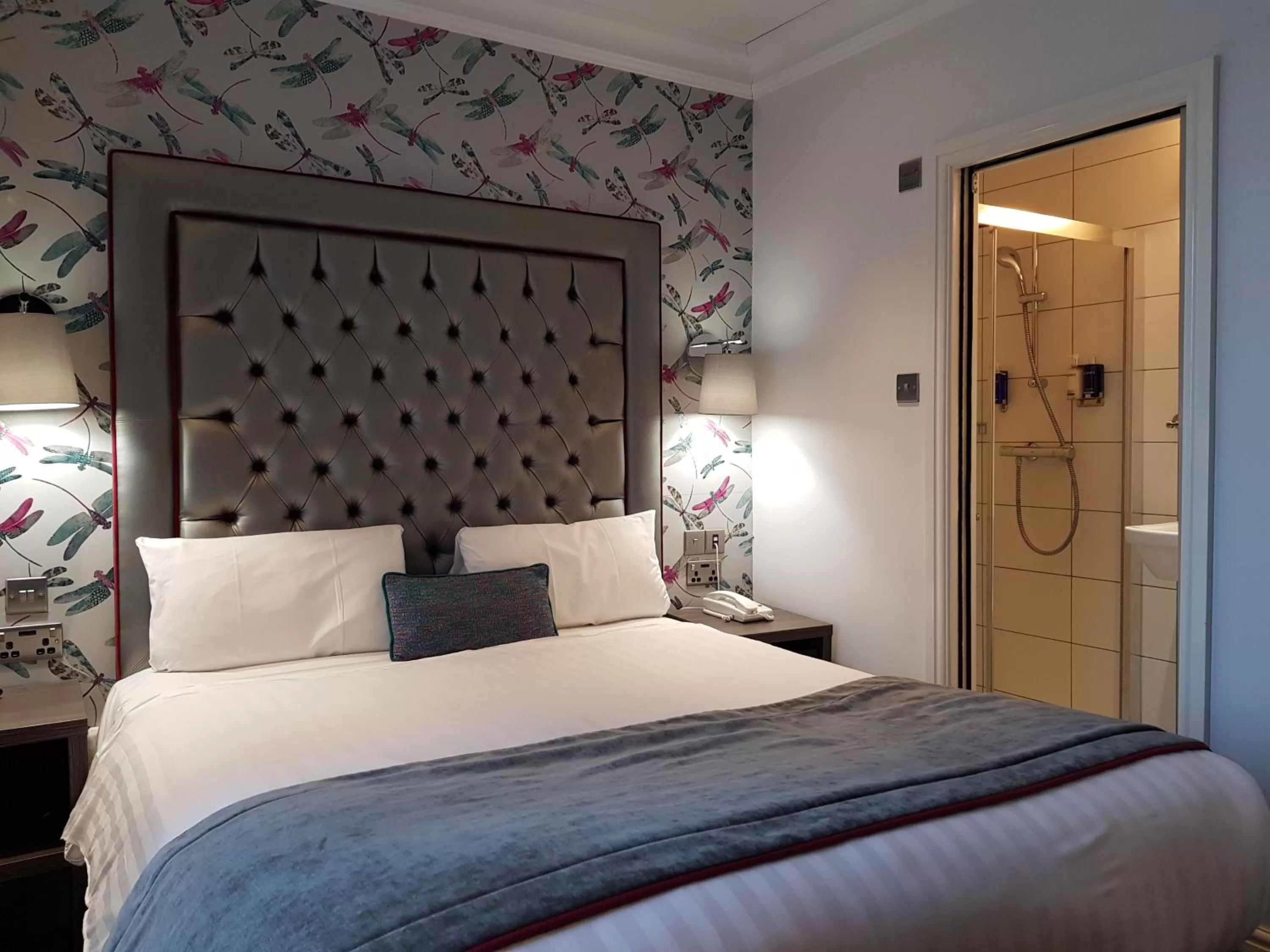 Bedroom, Bed in The Beverley Hotel London - Victoria