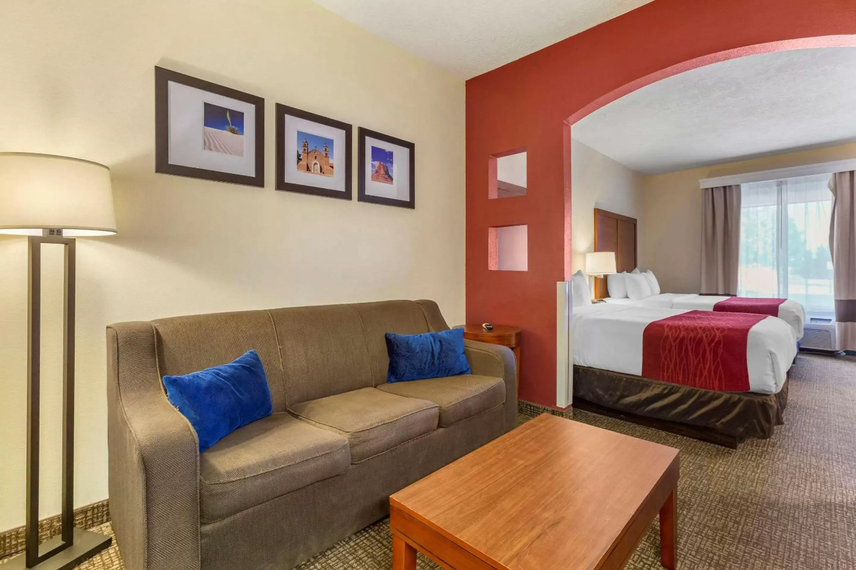 Photo of the whole room, Room Photo in Comfort Inn & Suites Socorro