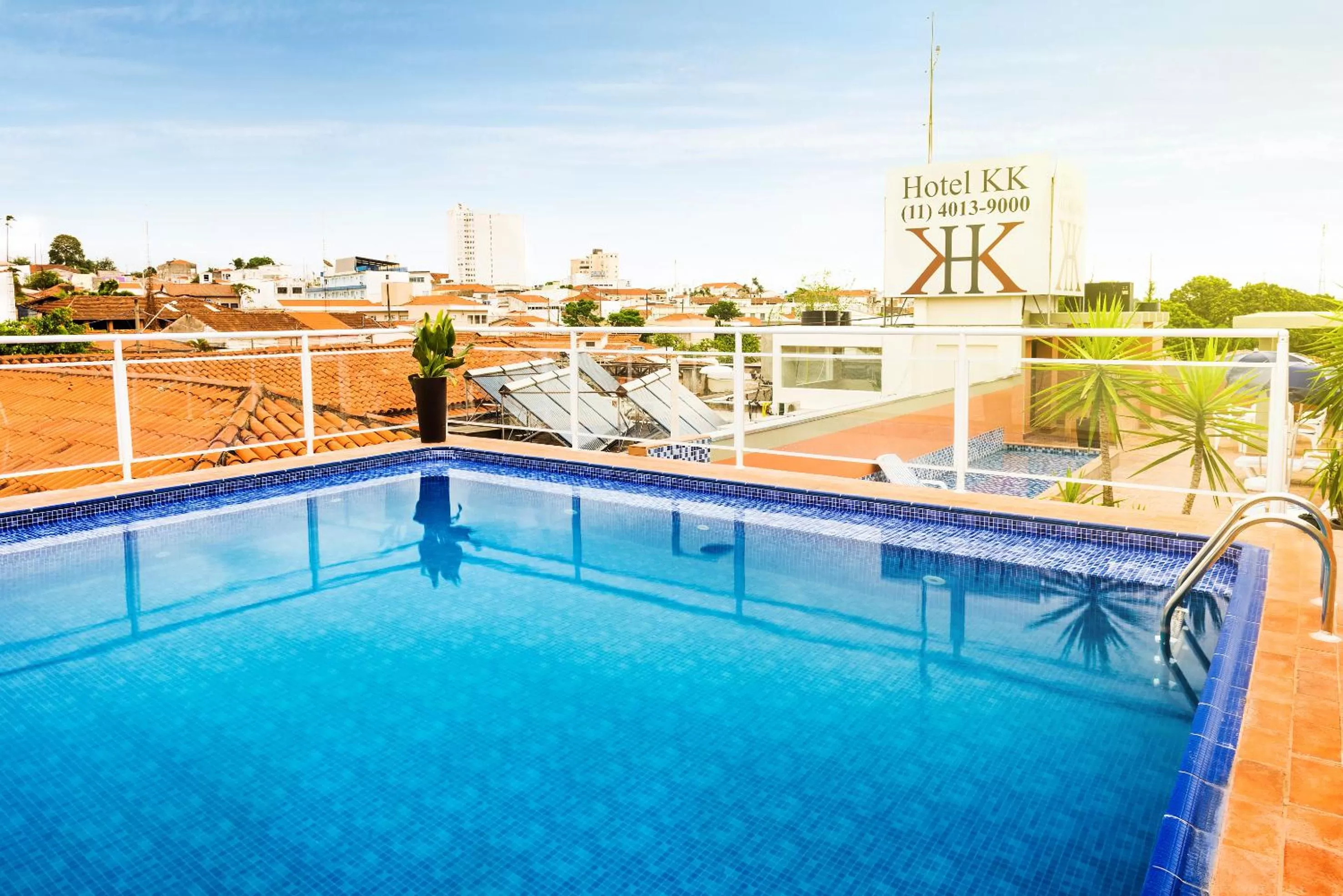 Swimming pool in Hotel KK