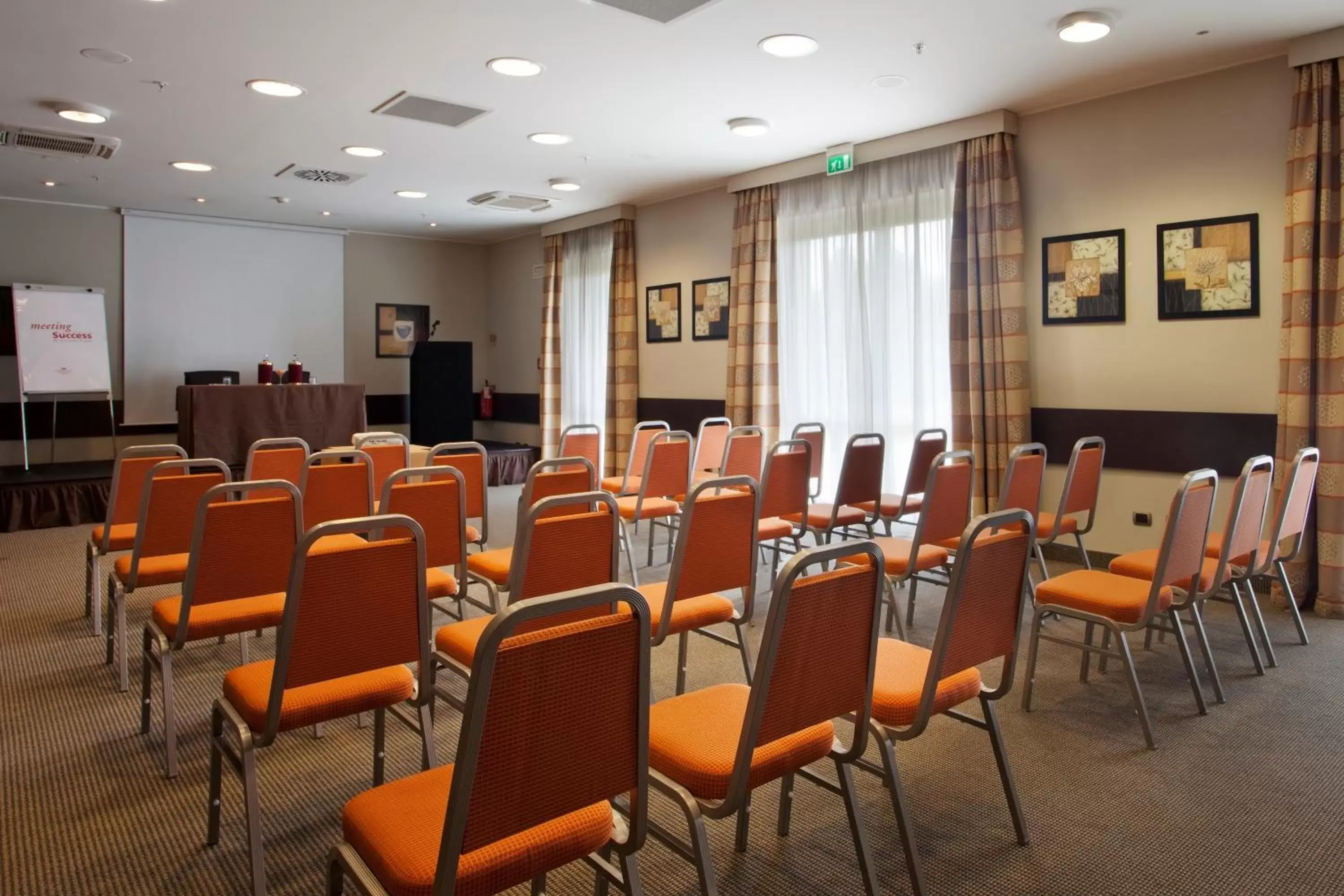Meeting/conference room in Crowne Plaza Milan Malpensa Airport, an IHG Hotel
