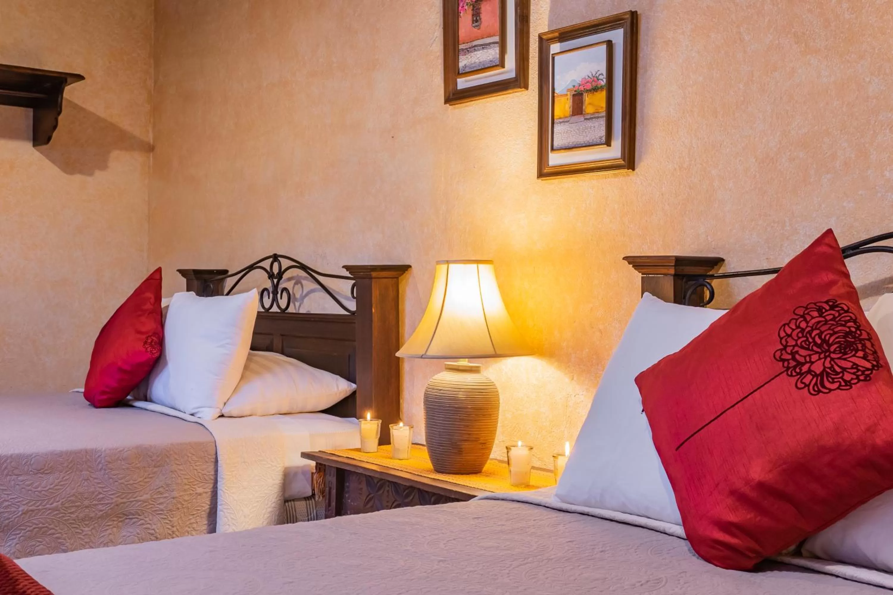 Photo of the whole room, Bed in Hotel Palacio Chico 1948