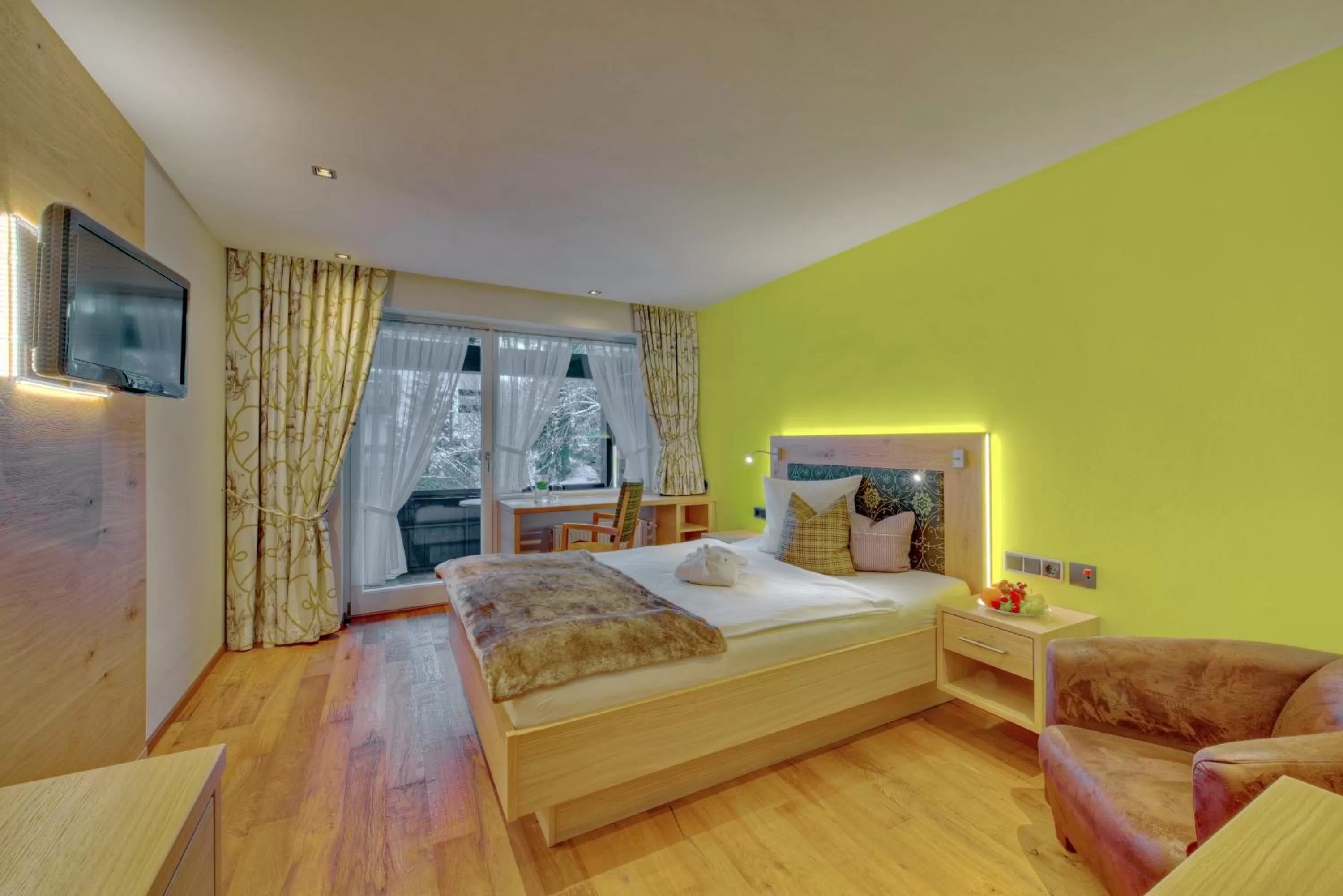 Property building, Bed in DIANA Naturpark Hotel - Partnerbetrieb von "Oberstaufen PLUS GOLF"
