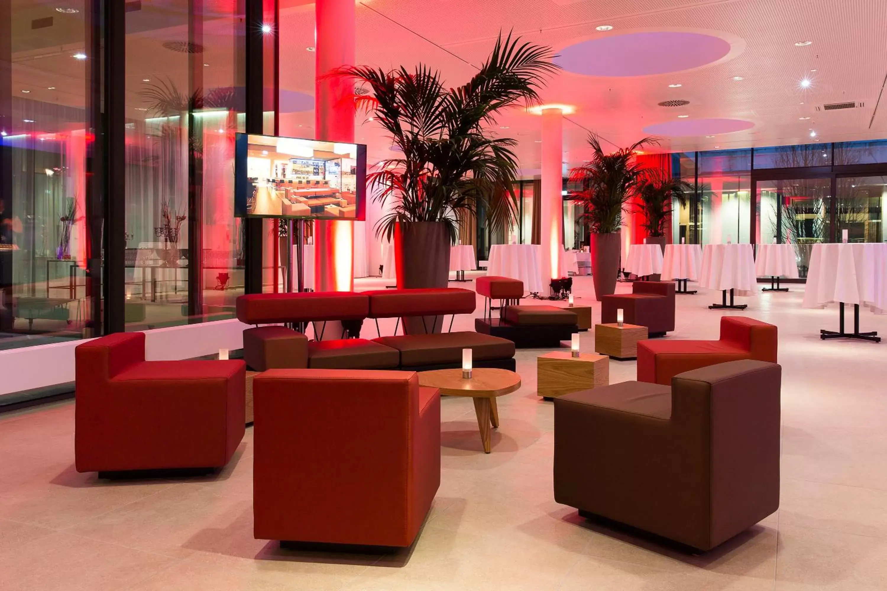 Banquet/Function facilities, Lobby/Reception in H4 Hotel München Messe