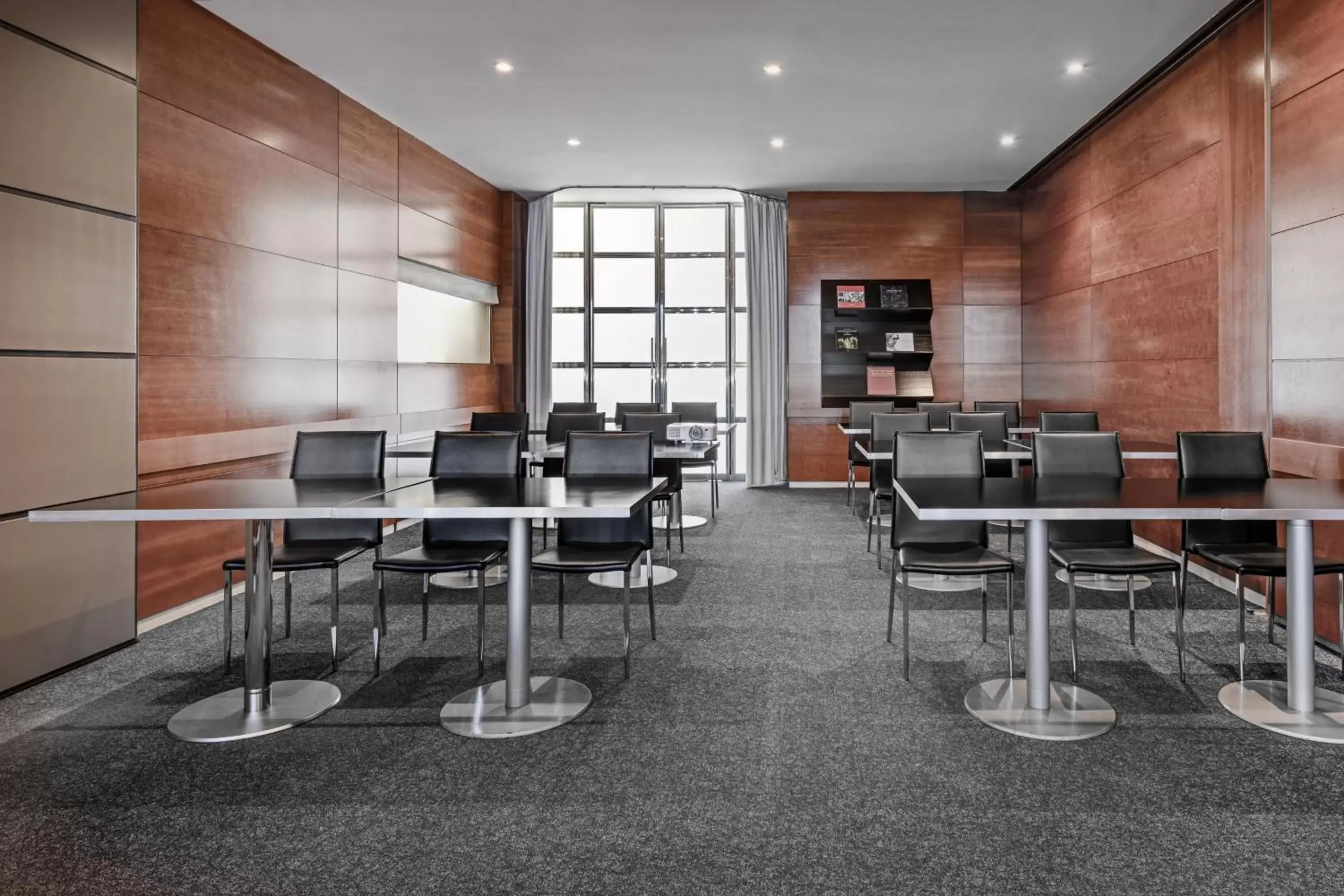 Meeting/conference room in AC Hotel Palencia by Marriott