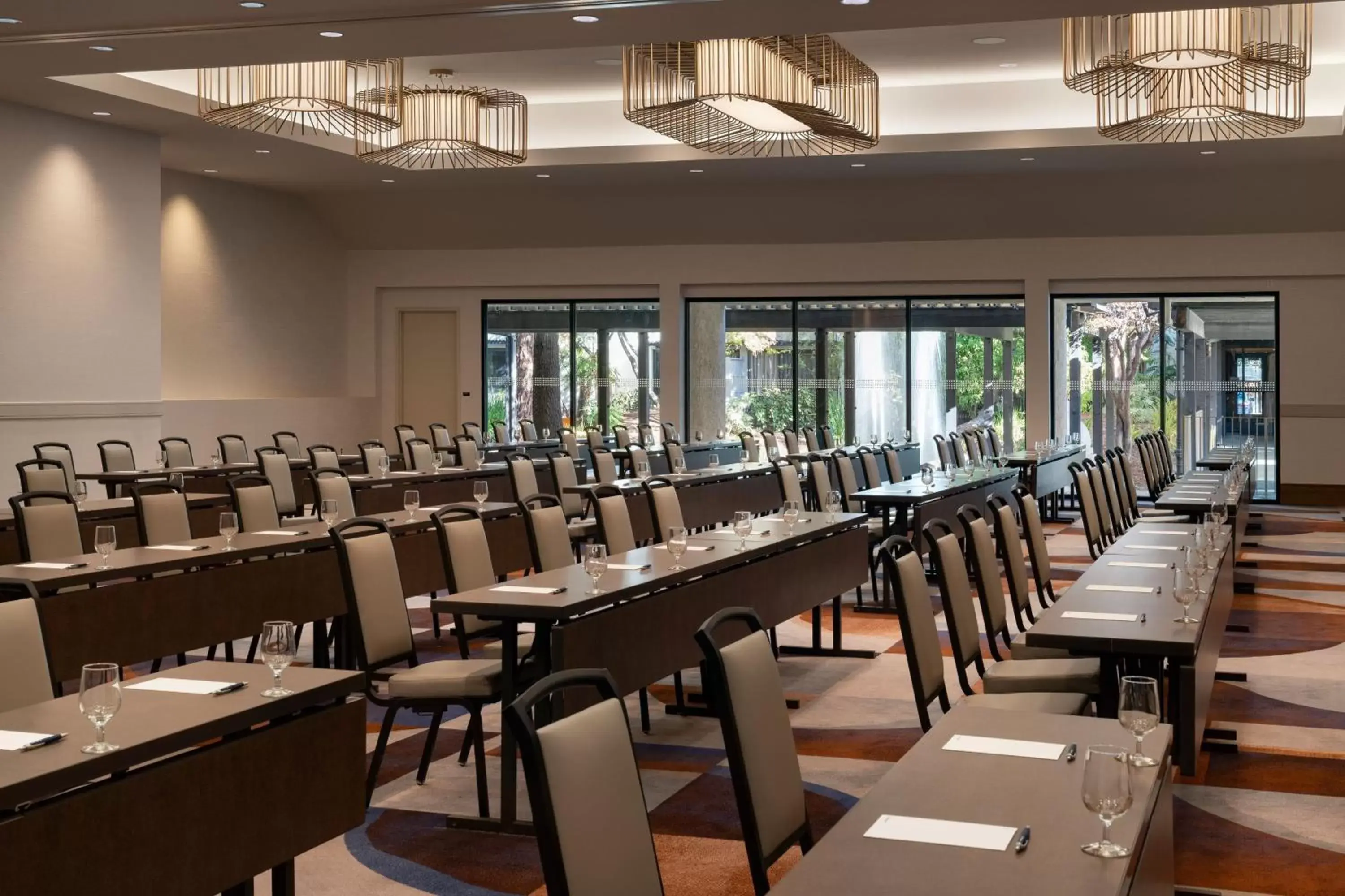 Meeting/conference room, Restaurant/Places to Eat in Sheraton Palo Alto Hotel