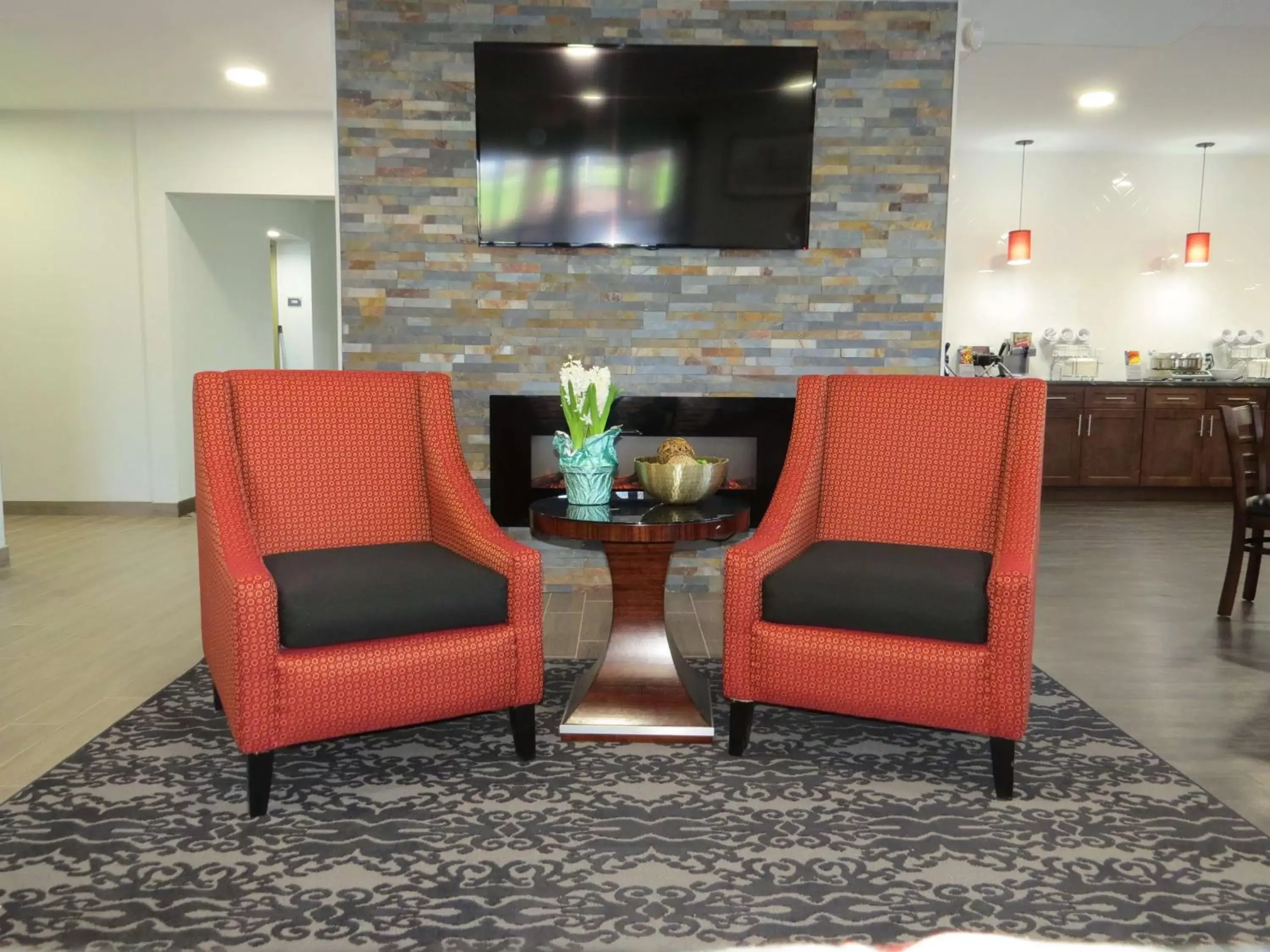 Lobby or reception, Seating Area in Best Western Plus East Syracuse