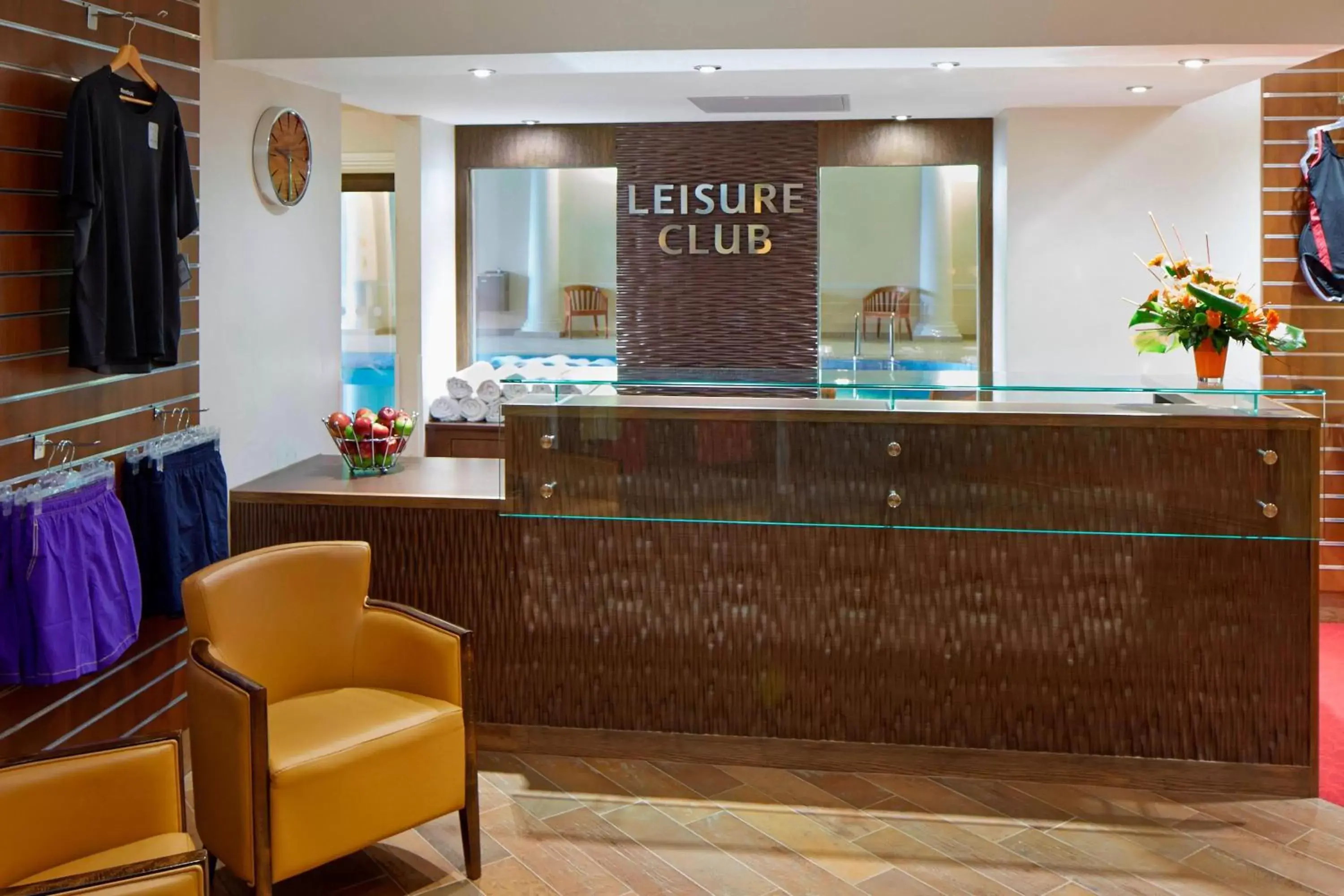 Fitness centre/facilities, Lobby/Reception in Delta Hotels by Marriott Huntingdon