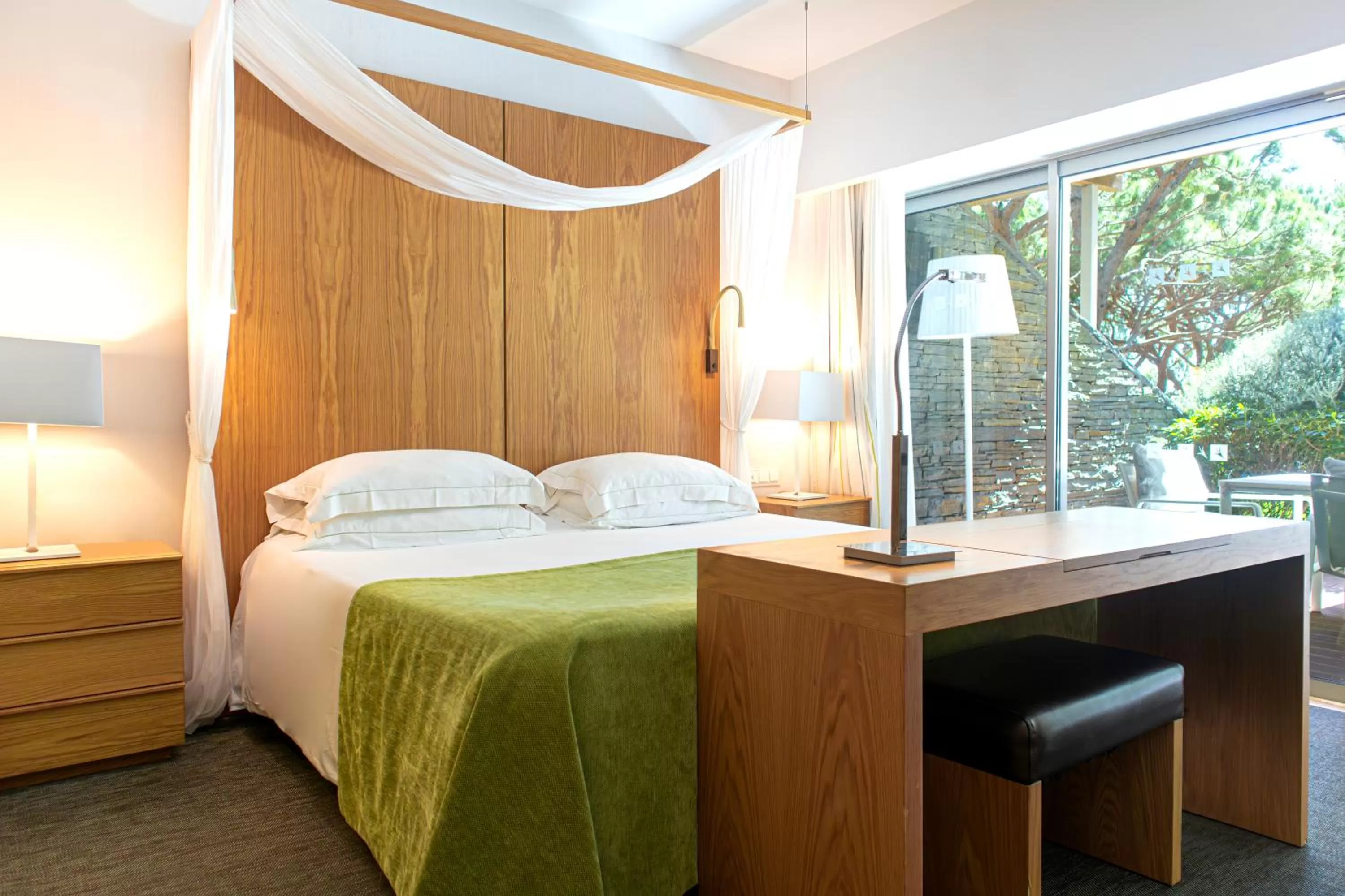 Deluxe Suite – Garden View in EPIC SANA Algarve Hotel