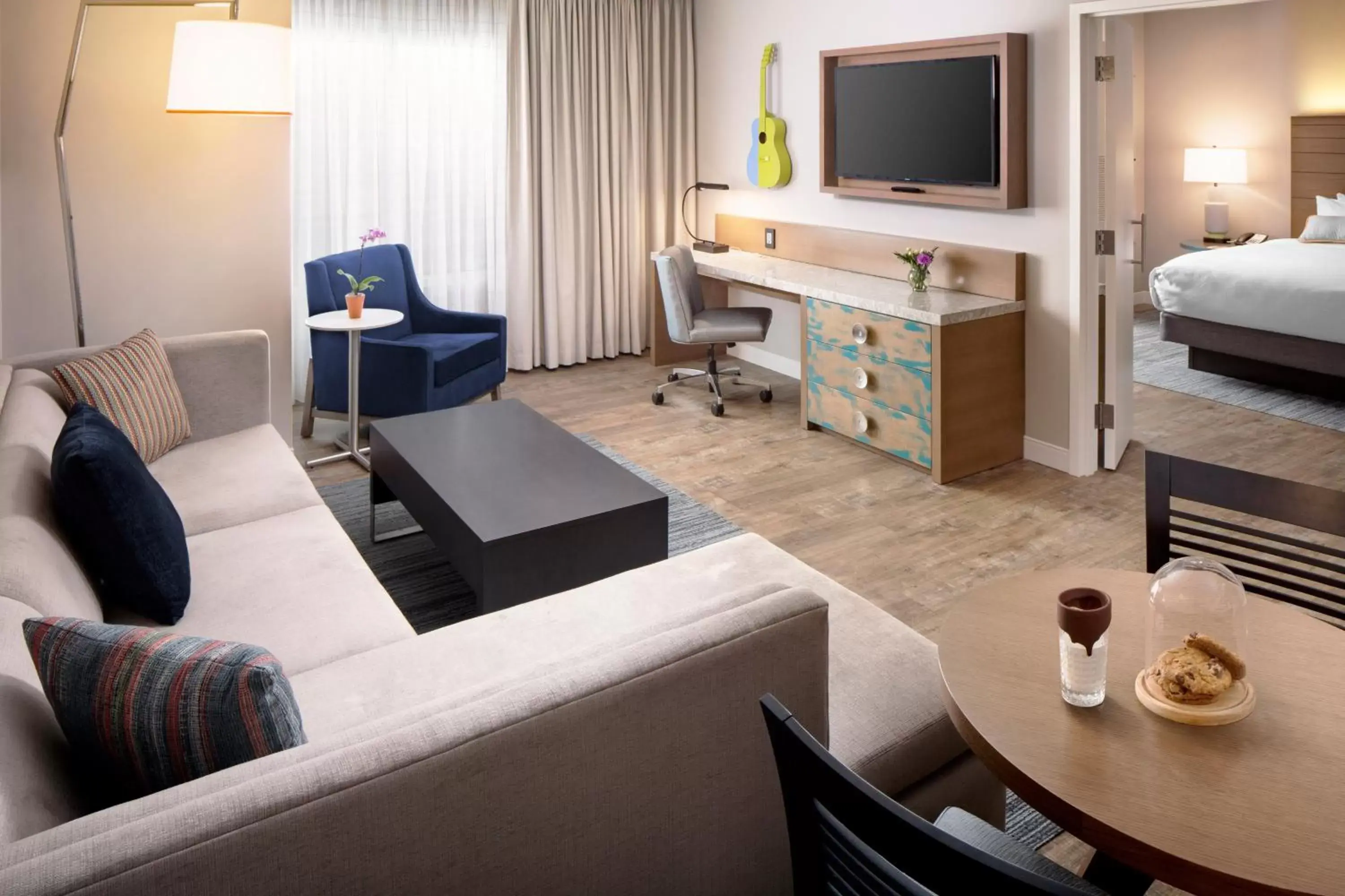 Suite - Mobility Access Roll in Shower/Non-Smoking in Hotel Indigo Gainesville-Celebration Pointe by IHG Suite - Mobility Access Roll in Shower/Non-Smoking in Hotel Indigo Gainesville-Celebration Pointe by IHG