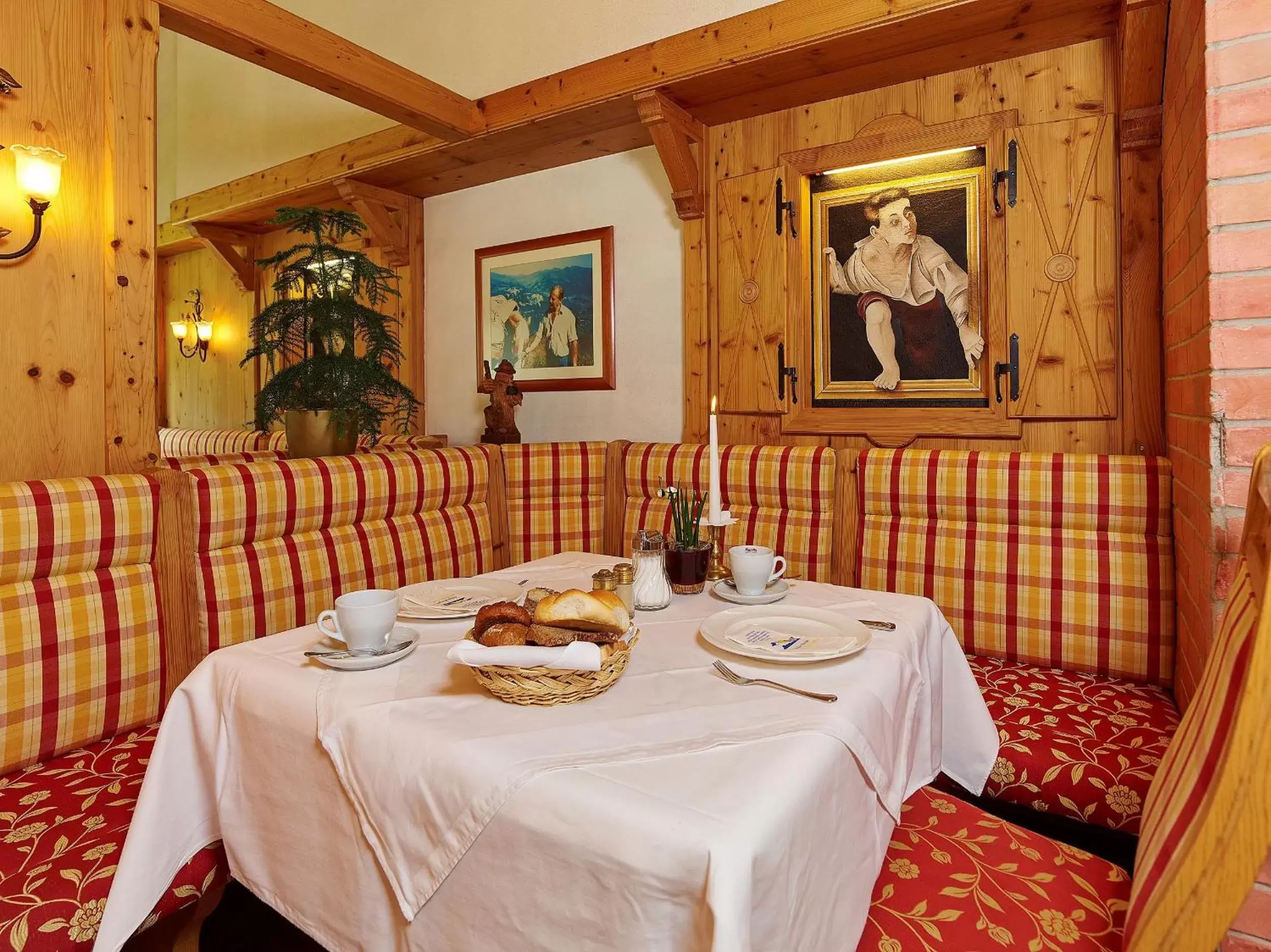 Restaurant/Places to Eat in Hotel Ländenhof Superior