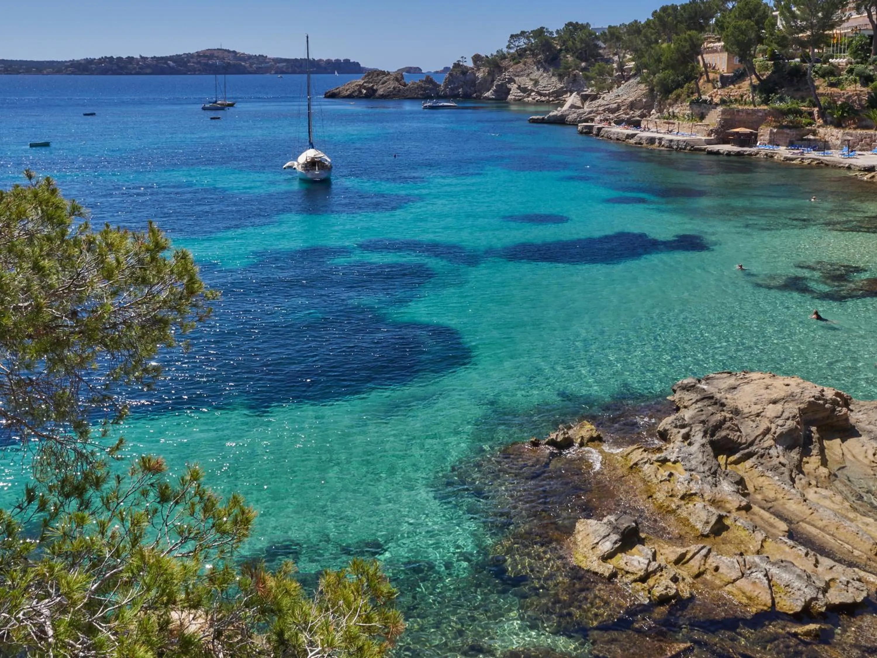 Beach in Hotel Petit Cala Fornells
