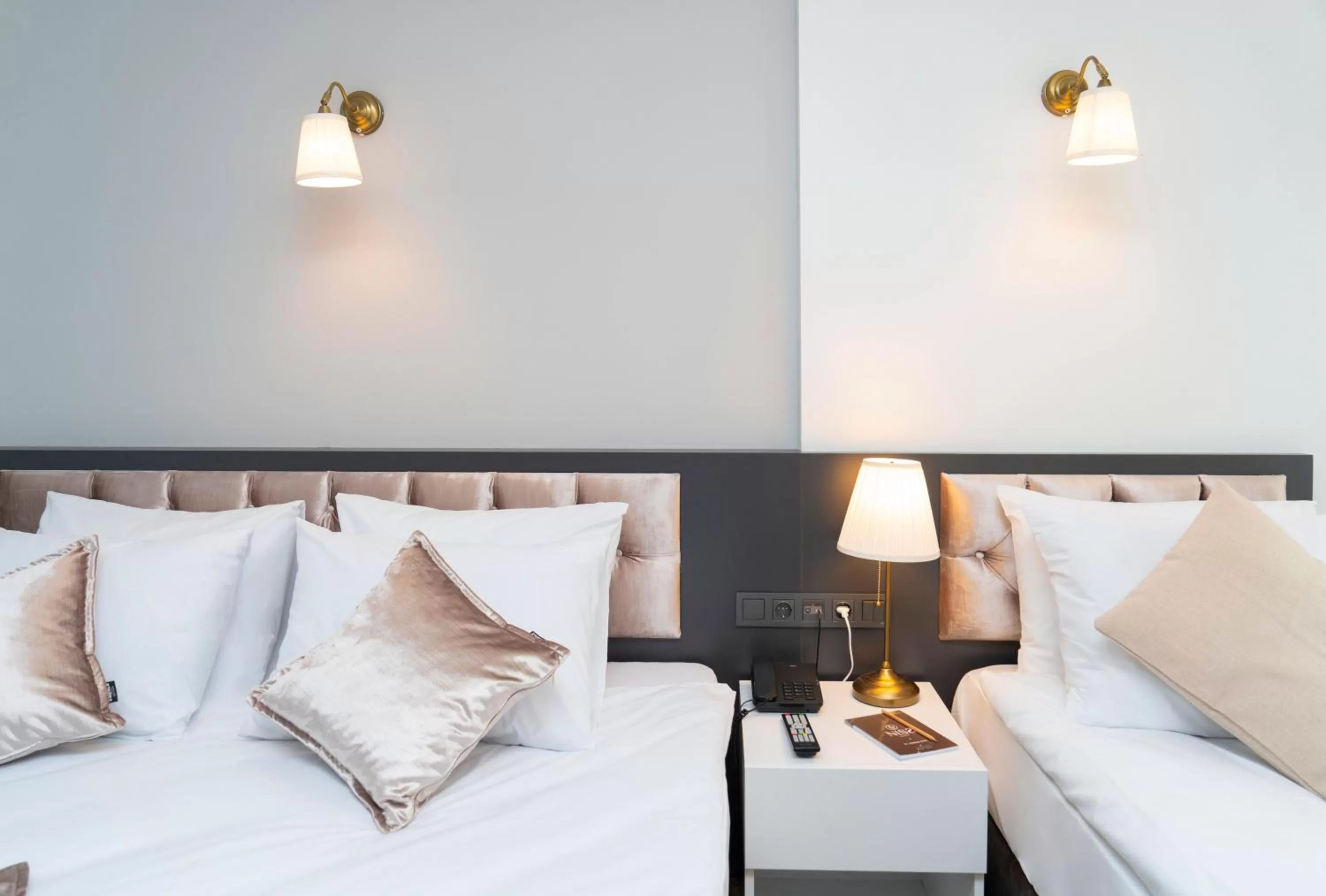 Bed in Niss Lara Hotel