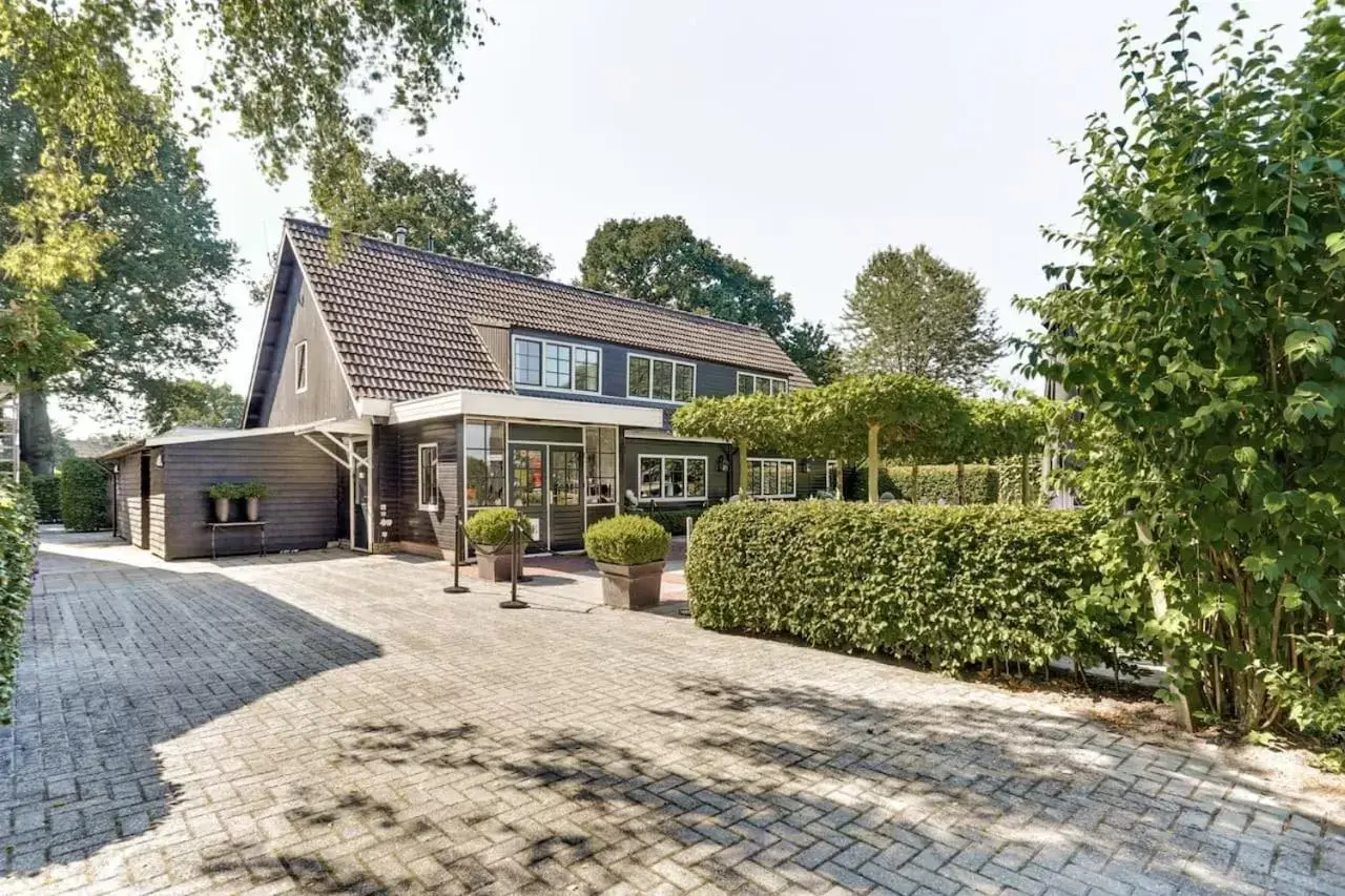 Property Building in Herberg de Loohoeve