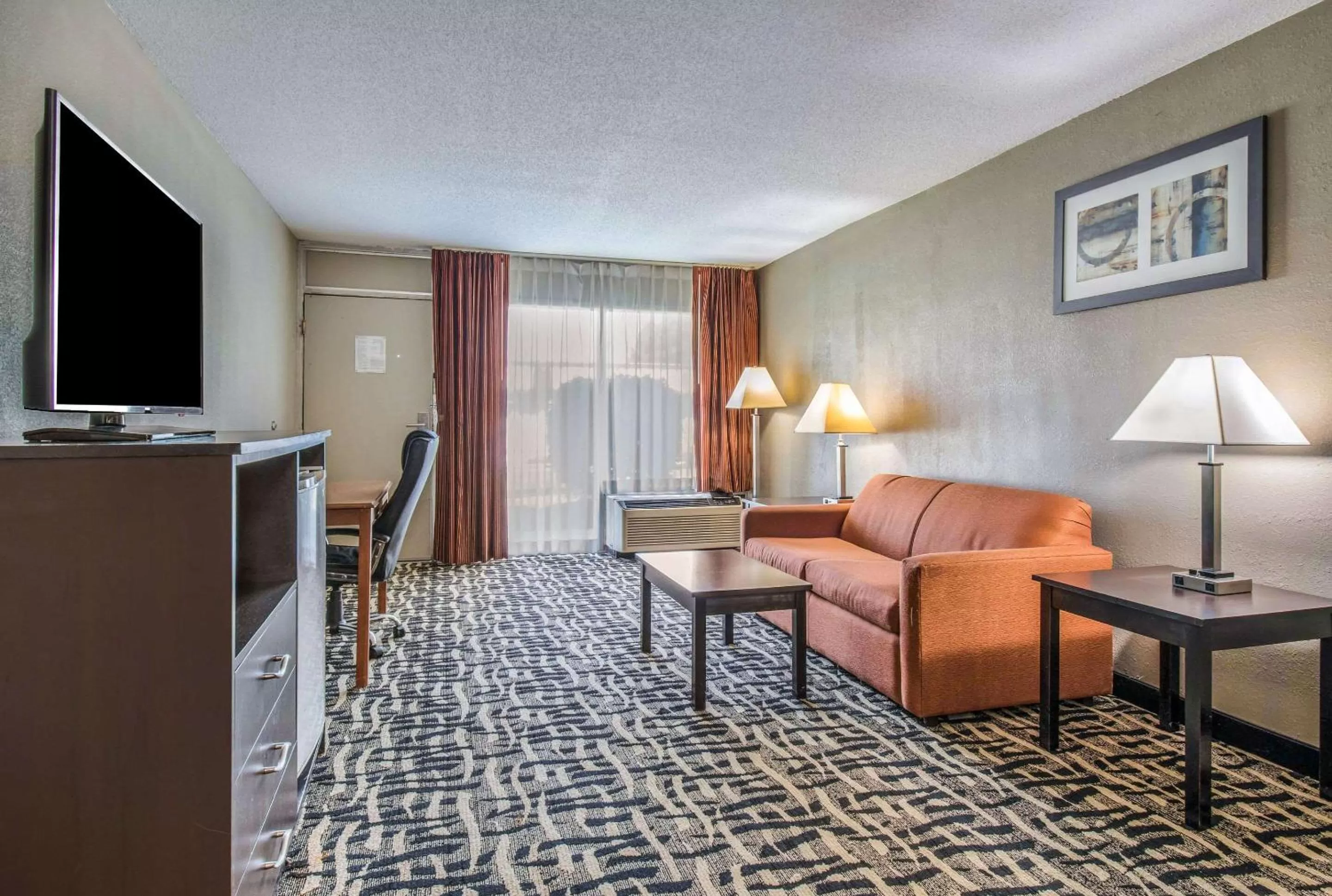 Photo of the whole room in Quality Inn & Suites York East