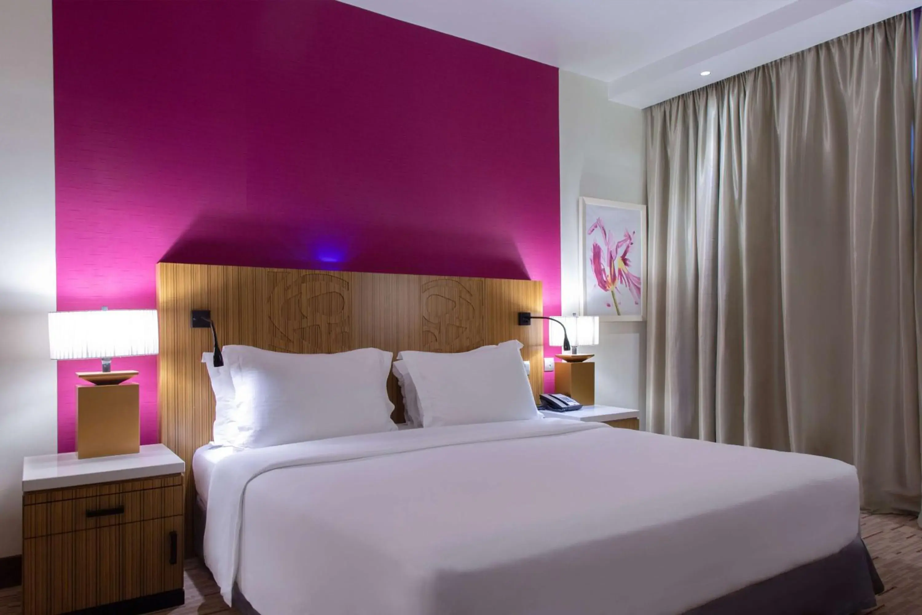 TV and multimedia in Radisson Blu Hotel, Muscat