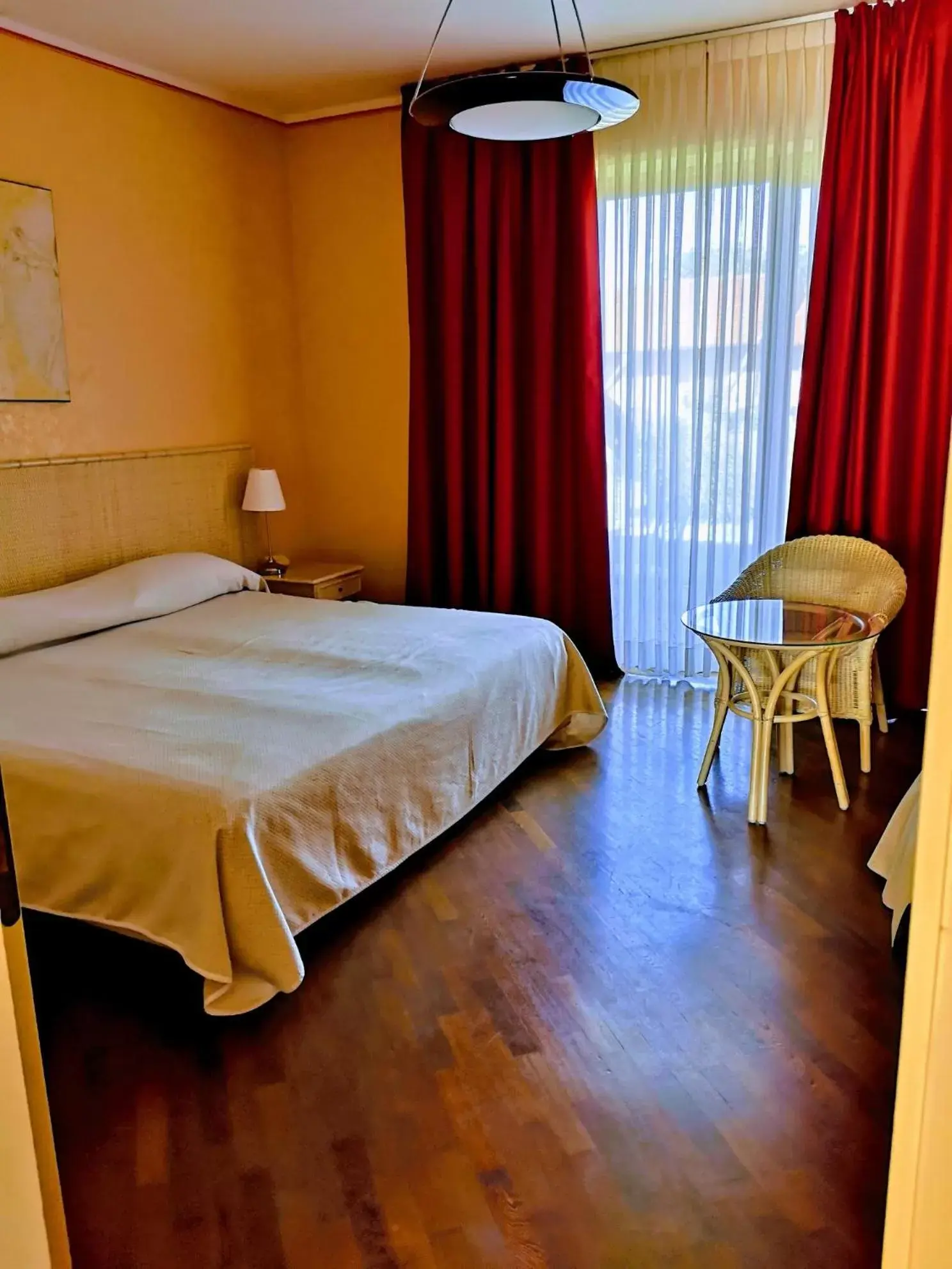 Bed in Serravalle Golf Hotel