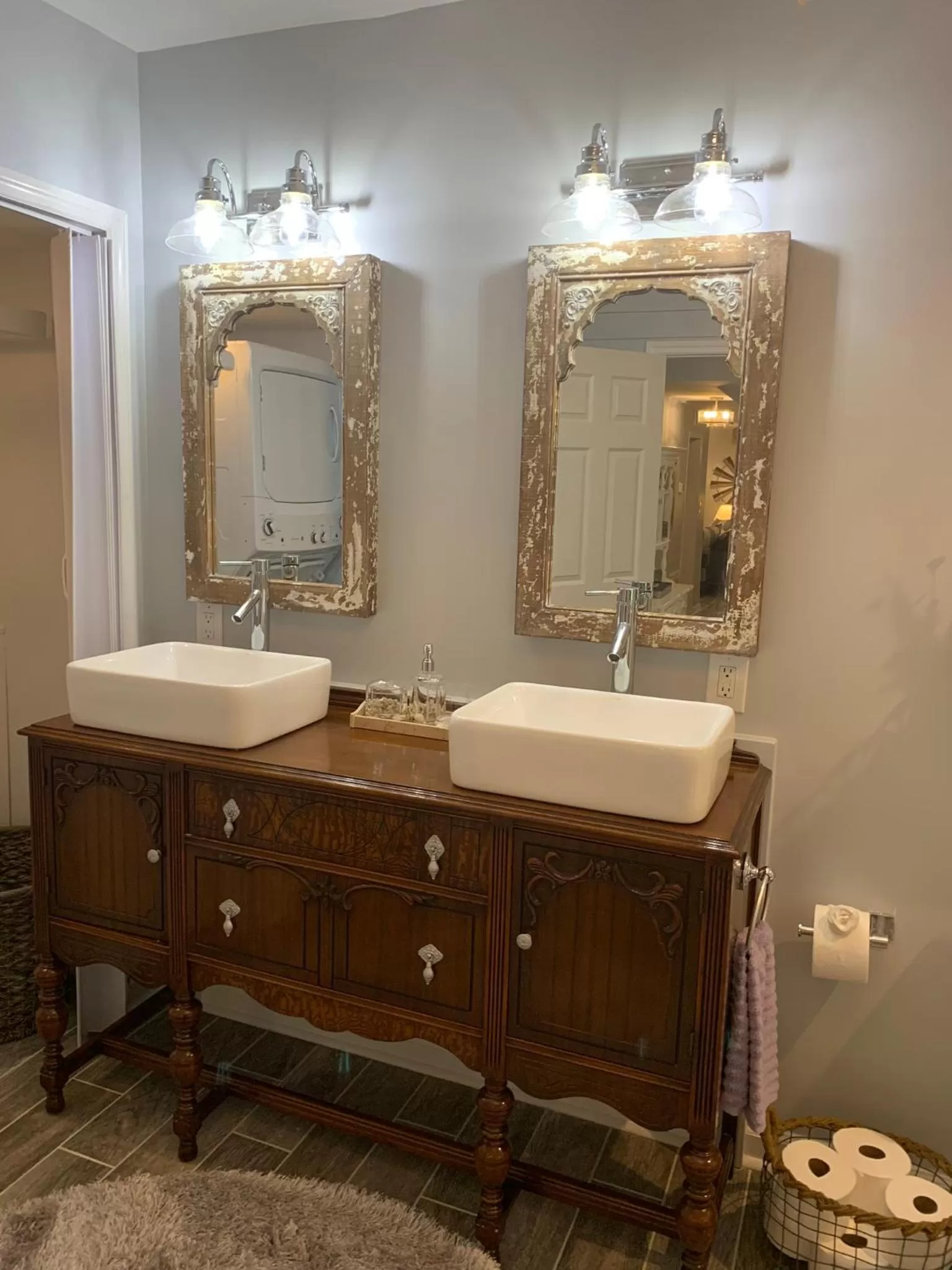 Bathroom in Caroline's Bed and Breakfast