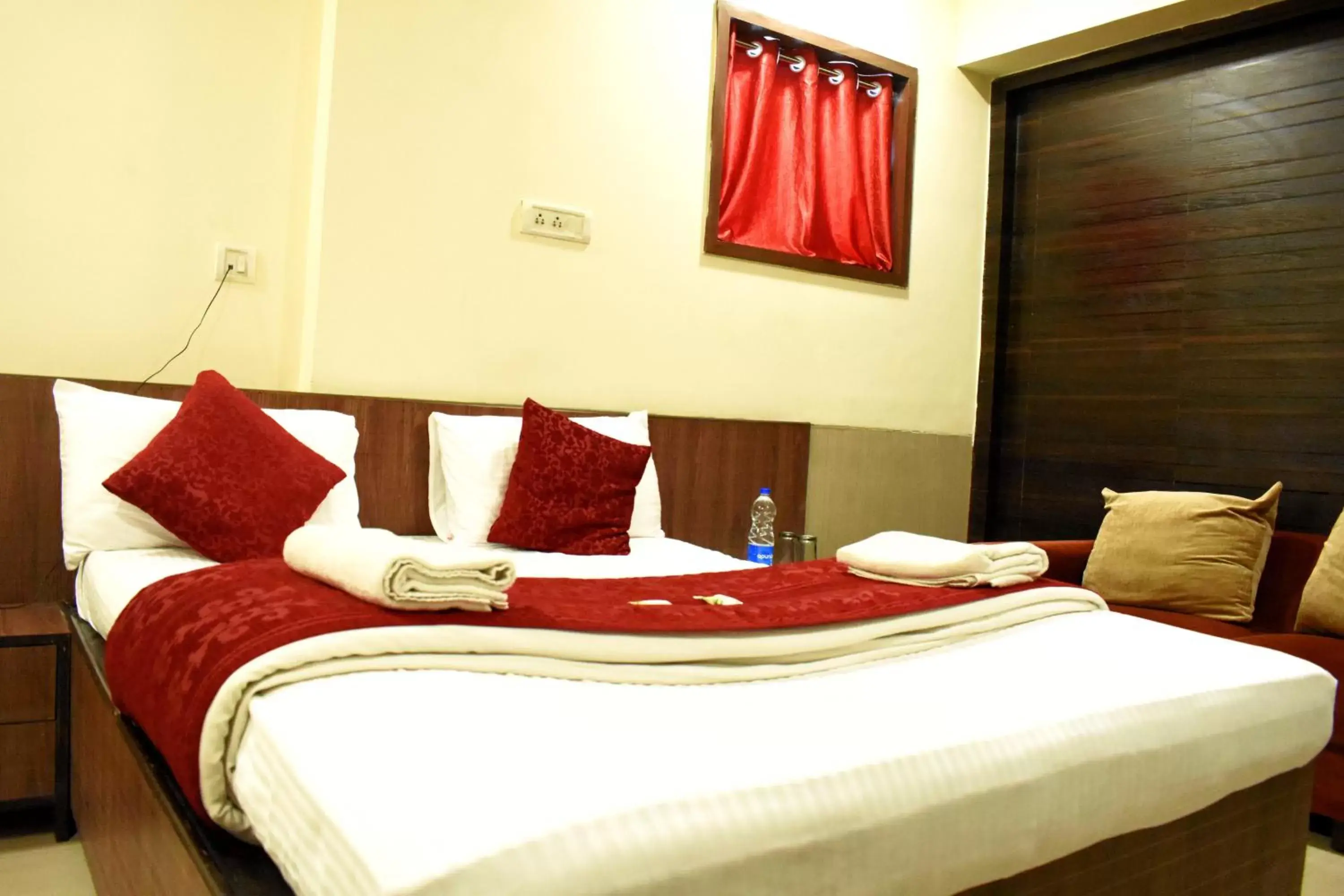 Bed in Sai Sharan Stay Inn- Near MIDC Turbhe Navi Mumbai