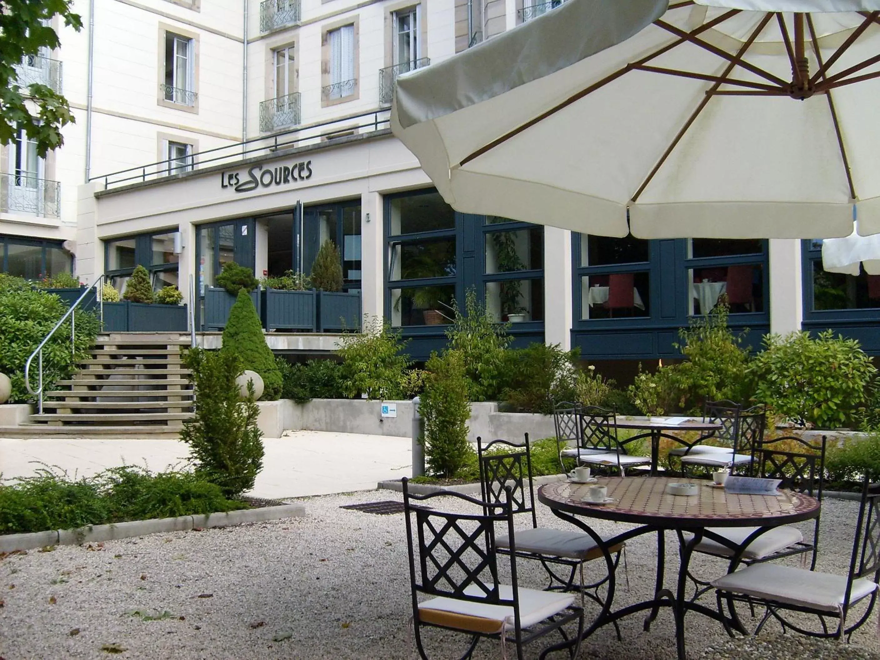 Balcony/Terrace in CERISE Luxeuil Les Sources