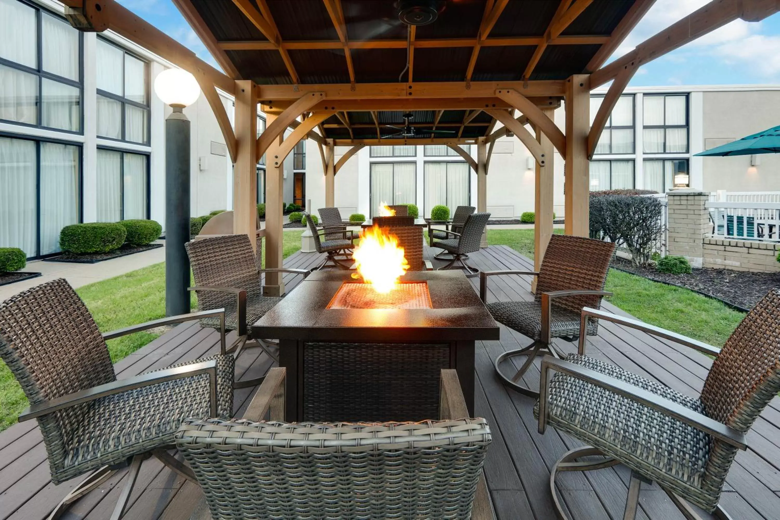 Patio, Patio/Outdoor Area in Wyndham Riverfront Hotel