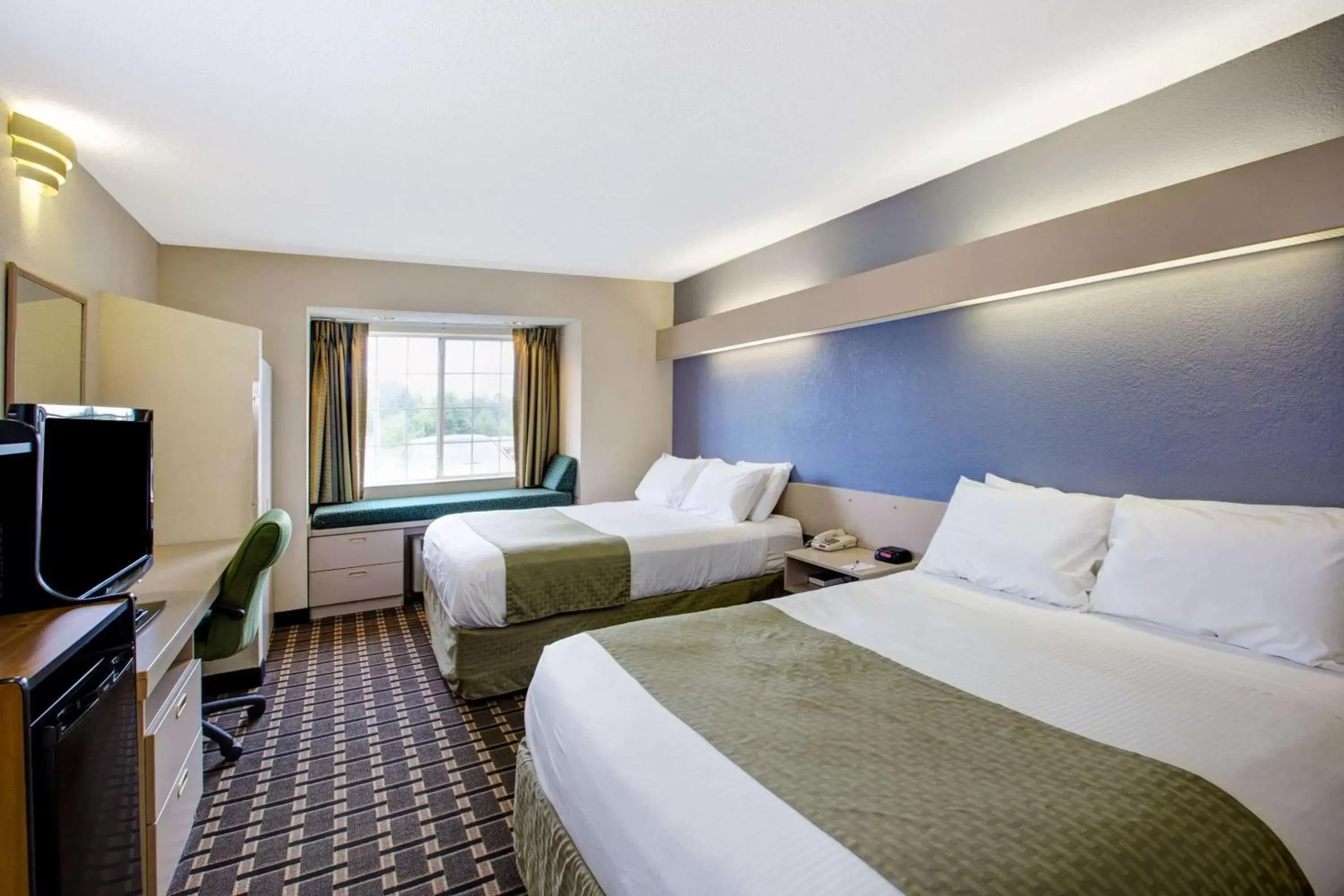 Photo of the whole room, Bed in Microtel Inn & Suites by Wyndham Statesville