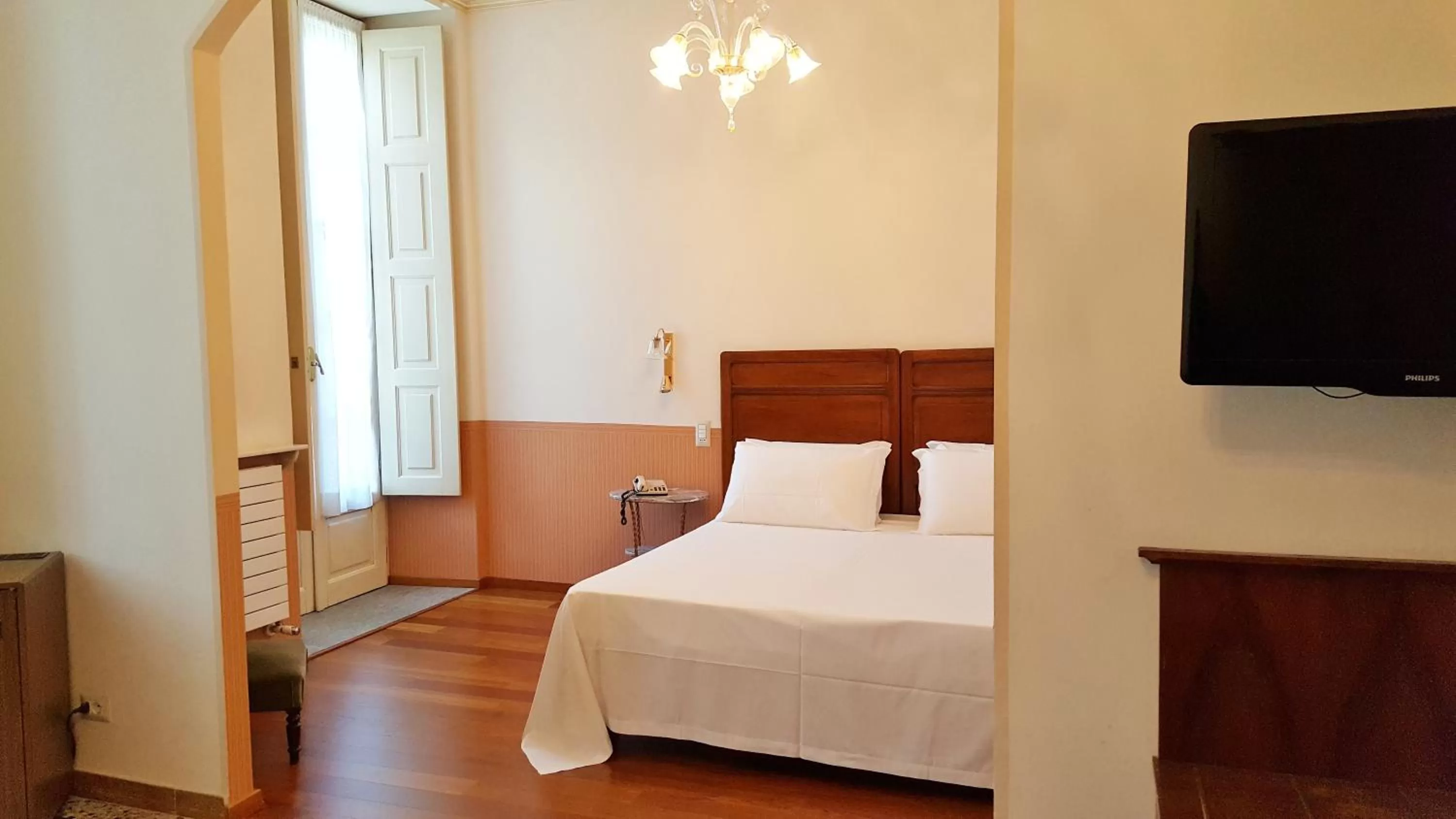Bed in Hotel Roma e Rocca Cavour